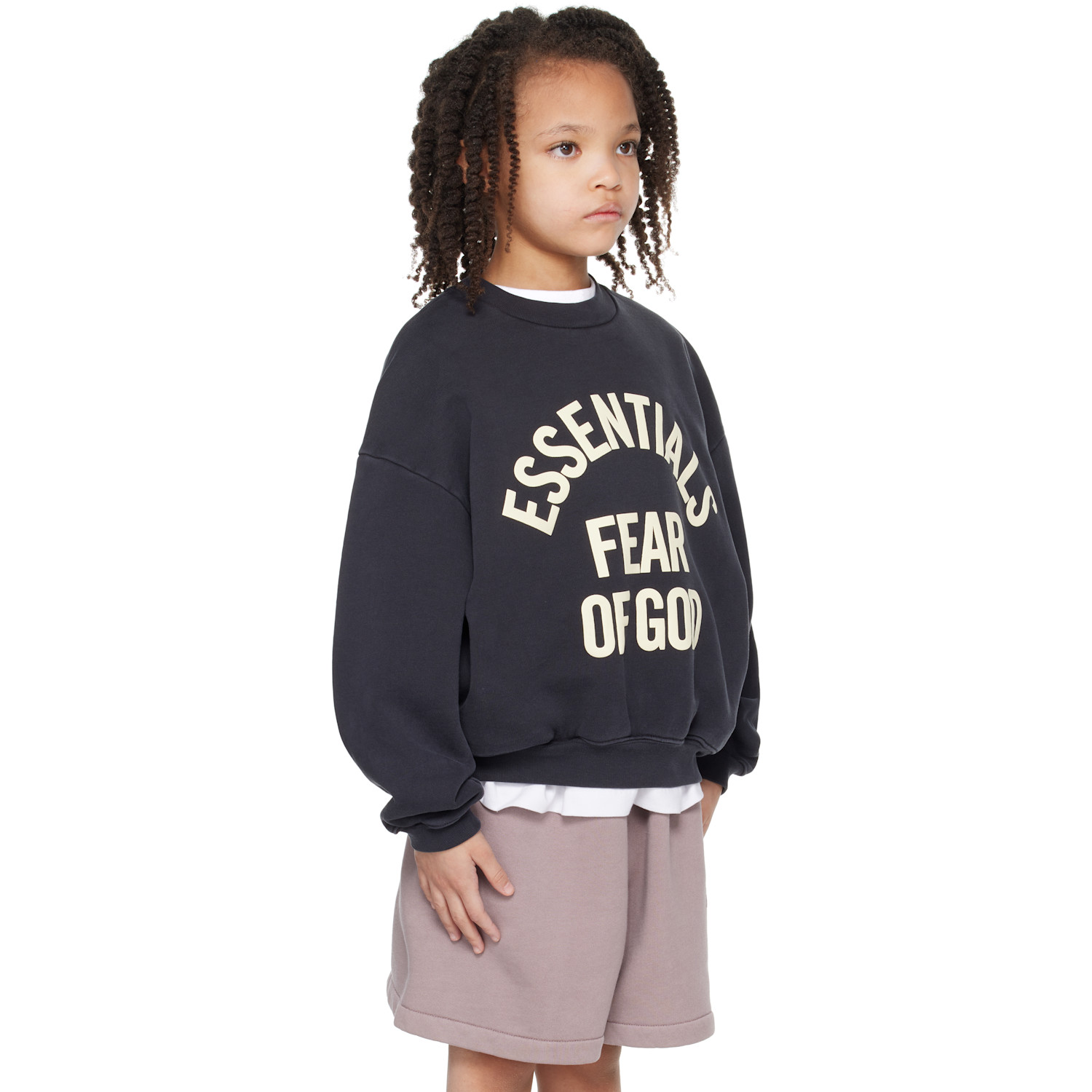  fear Of God Essentials Enfant | Pull Molletonné 90's Noir à Logo De Style Collégial Et à Col Ras Du Cou 