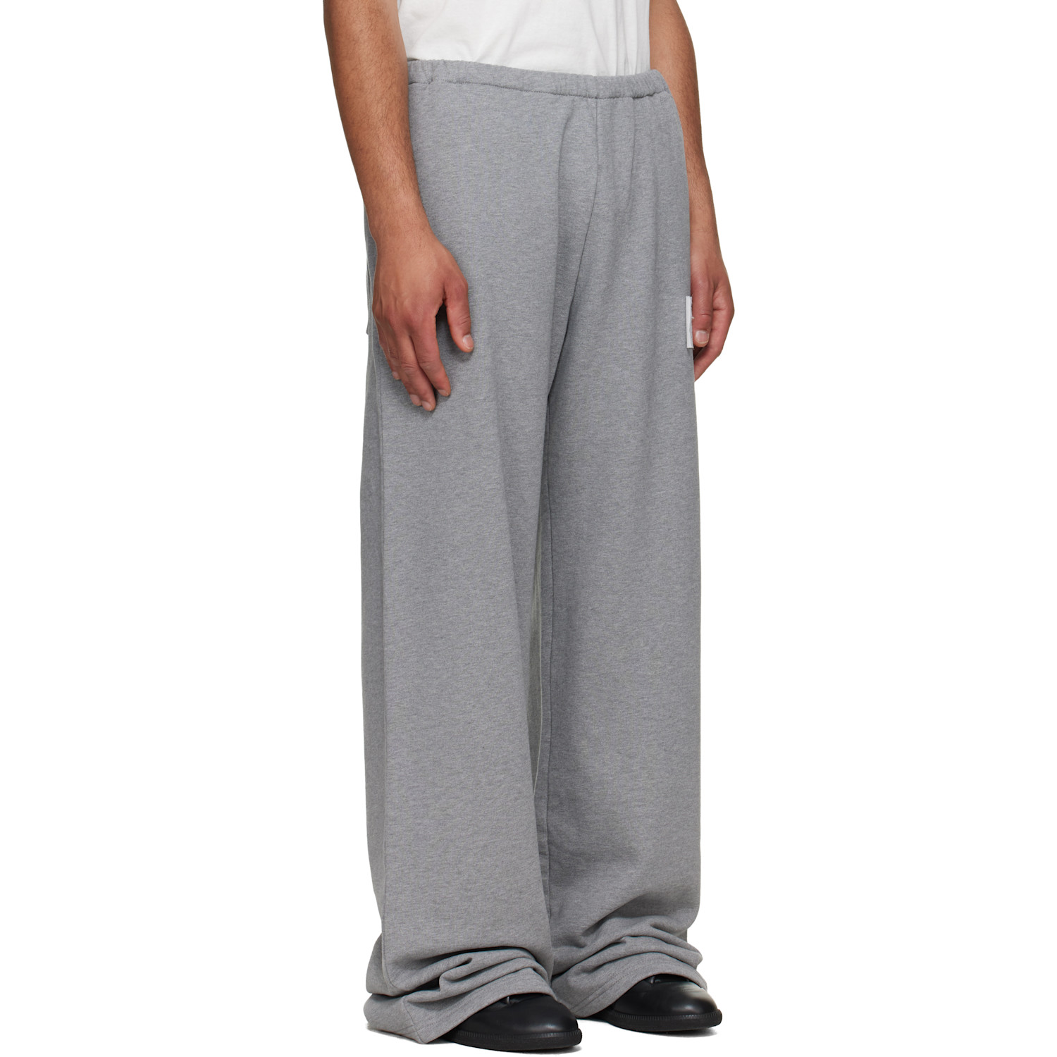 Mm6 Maison Margiela Gray Logo Patch Sweatpants 