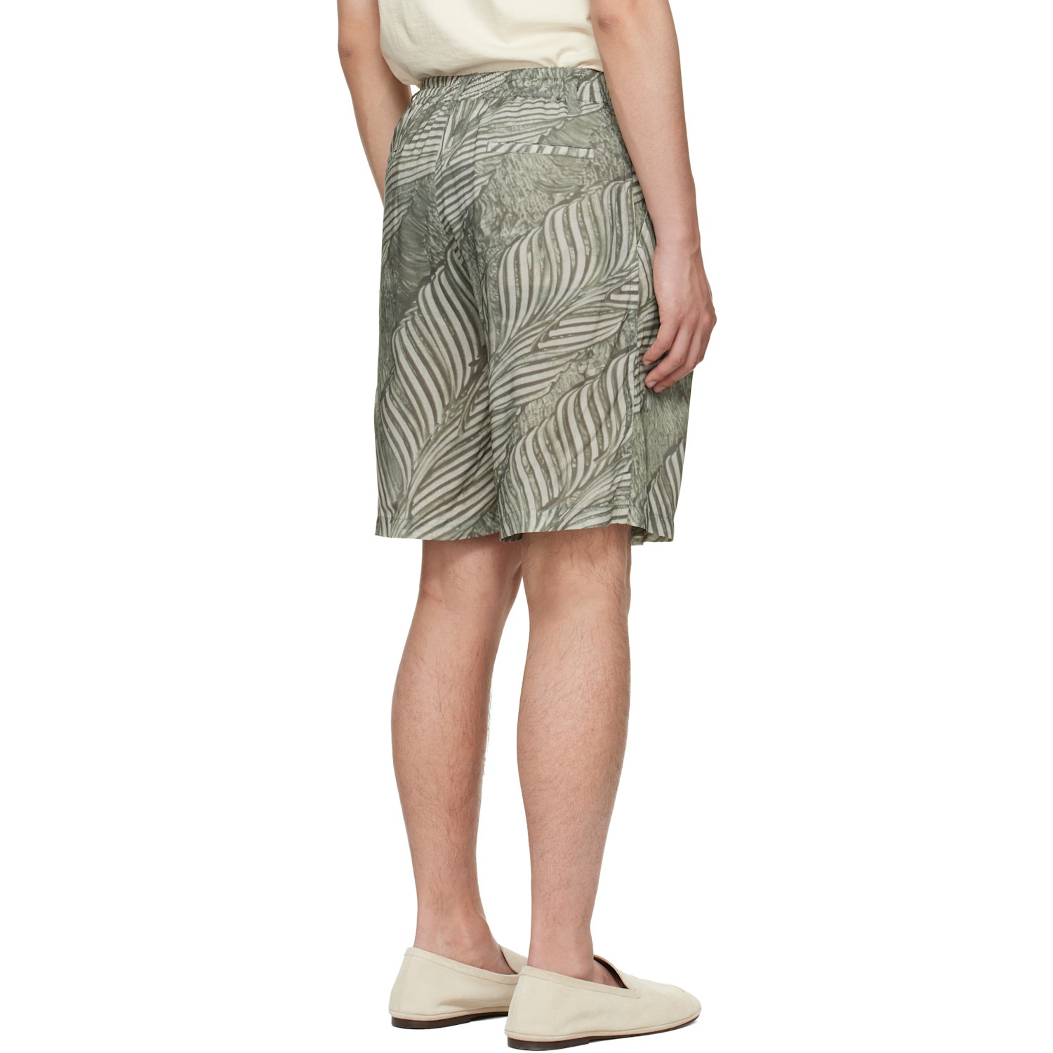  Yoke Green Leaf Pattern Printed Rayon 2pleated Easy Shorts 