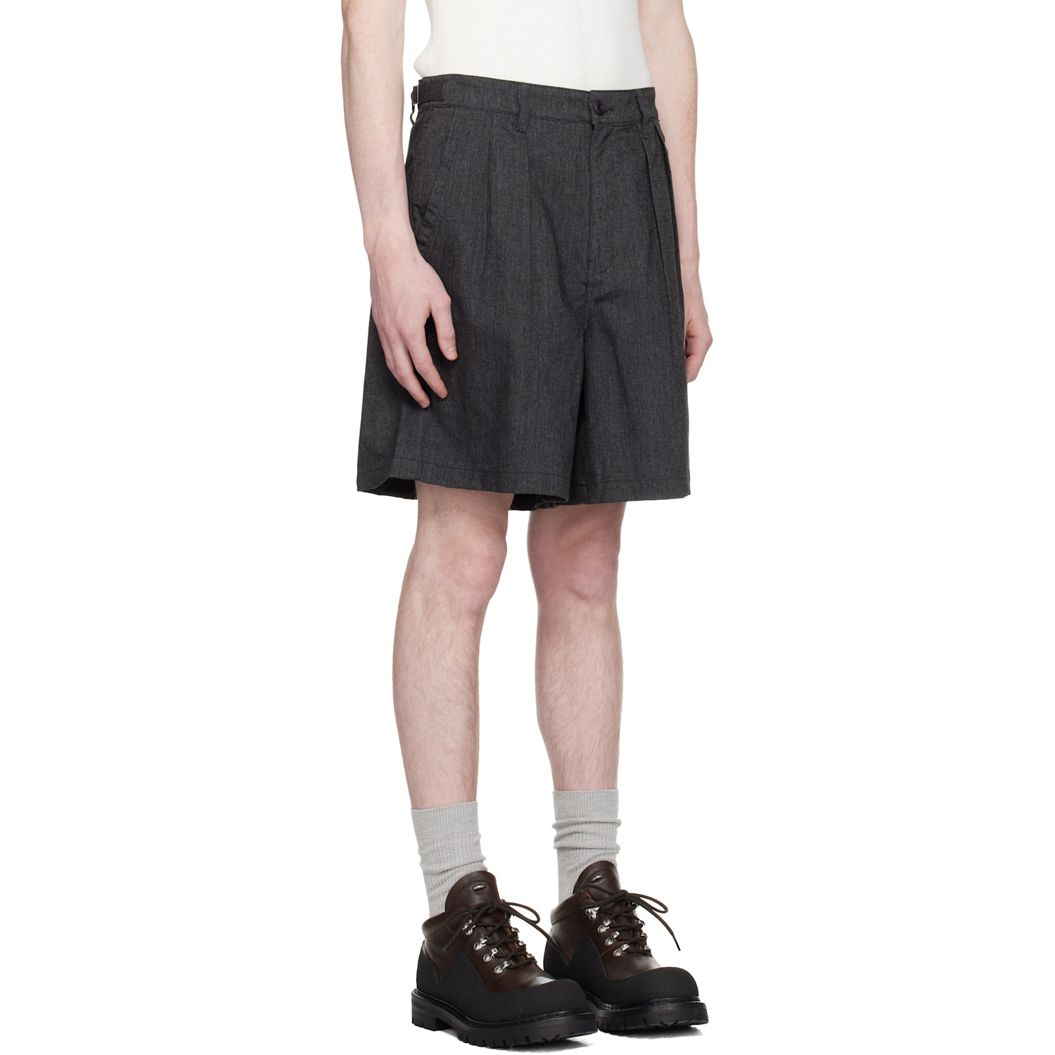  Coor Gray Two Tuck Linen Shorts 