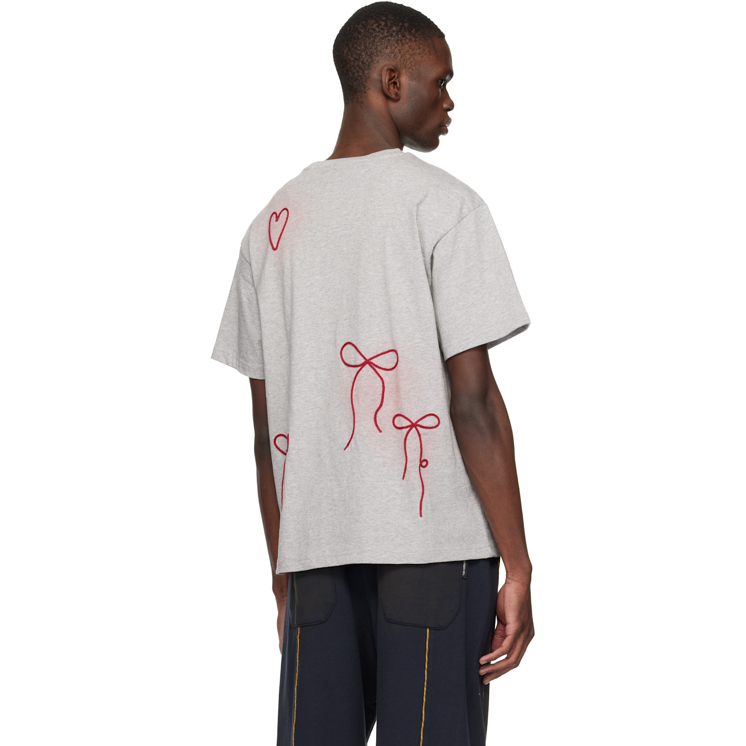  Andersson Bell Gray Ribbon Embroidery Spray T-shirt 