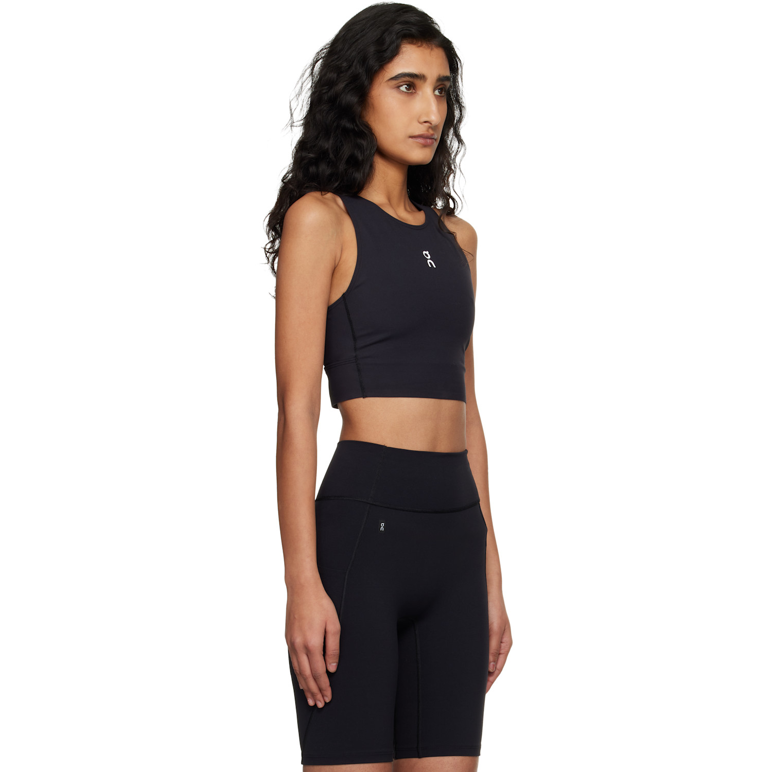  On Black Court Crop Tank Top 