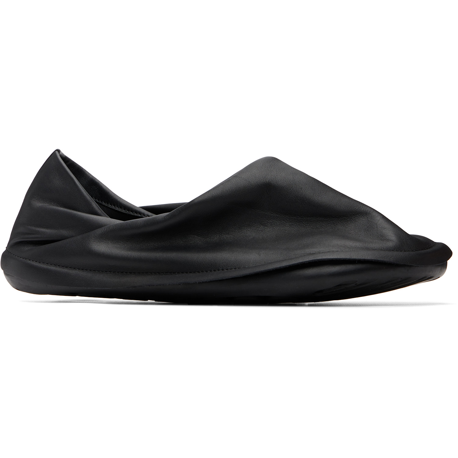 HOMME PLISSÉ ISSEY MIYAKE Black CAMPER Edition Peu Form Loafers