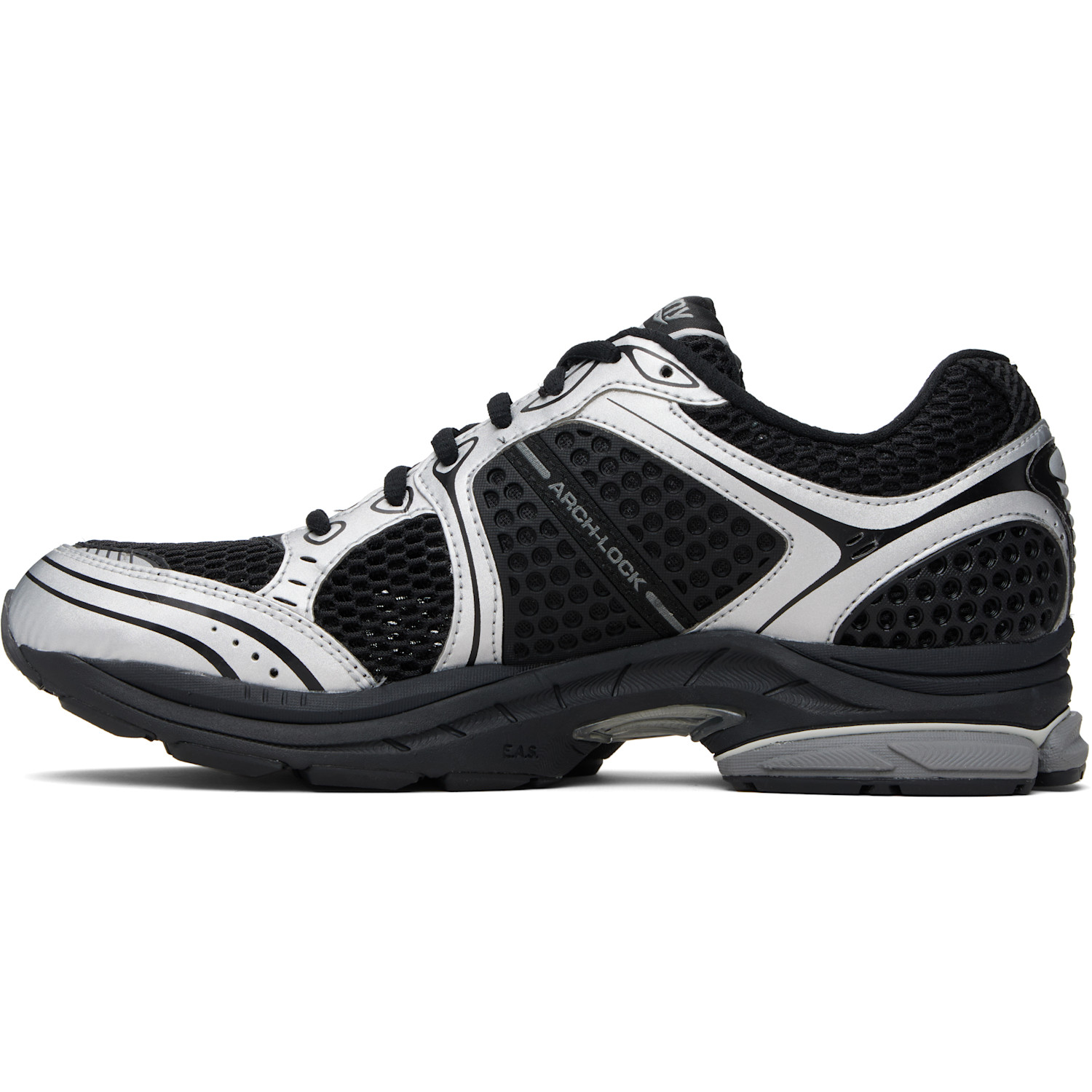  Saucony Black & Silver Progrid Triumph 4 Sneakers 