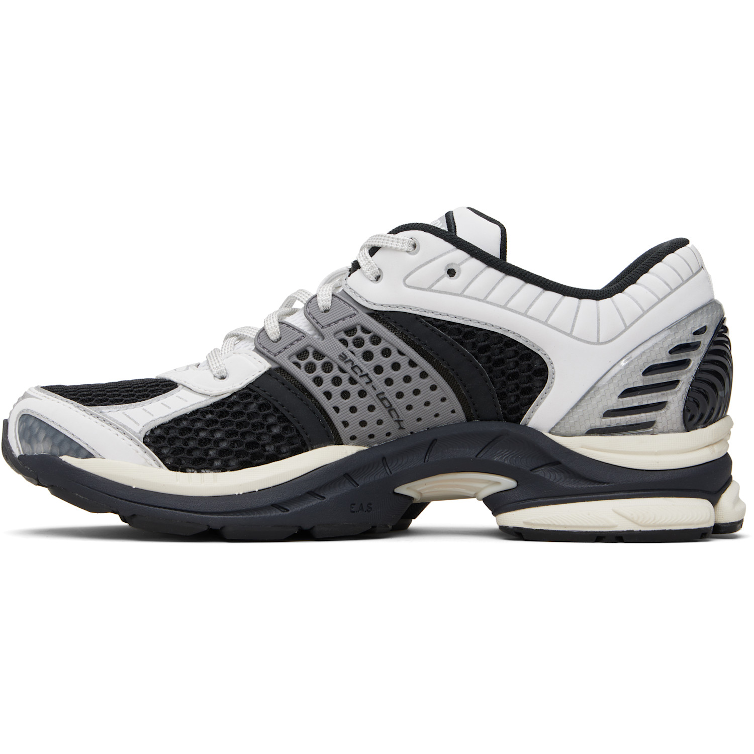  Saucony White & Black Progrid Paramount Sneakers 