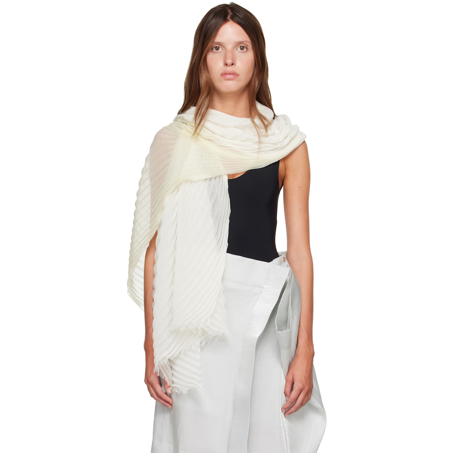 ISSEY MIYAKE Off-White Gradation Ramie Pleats Scarf