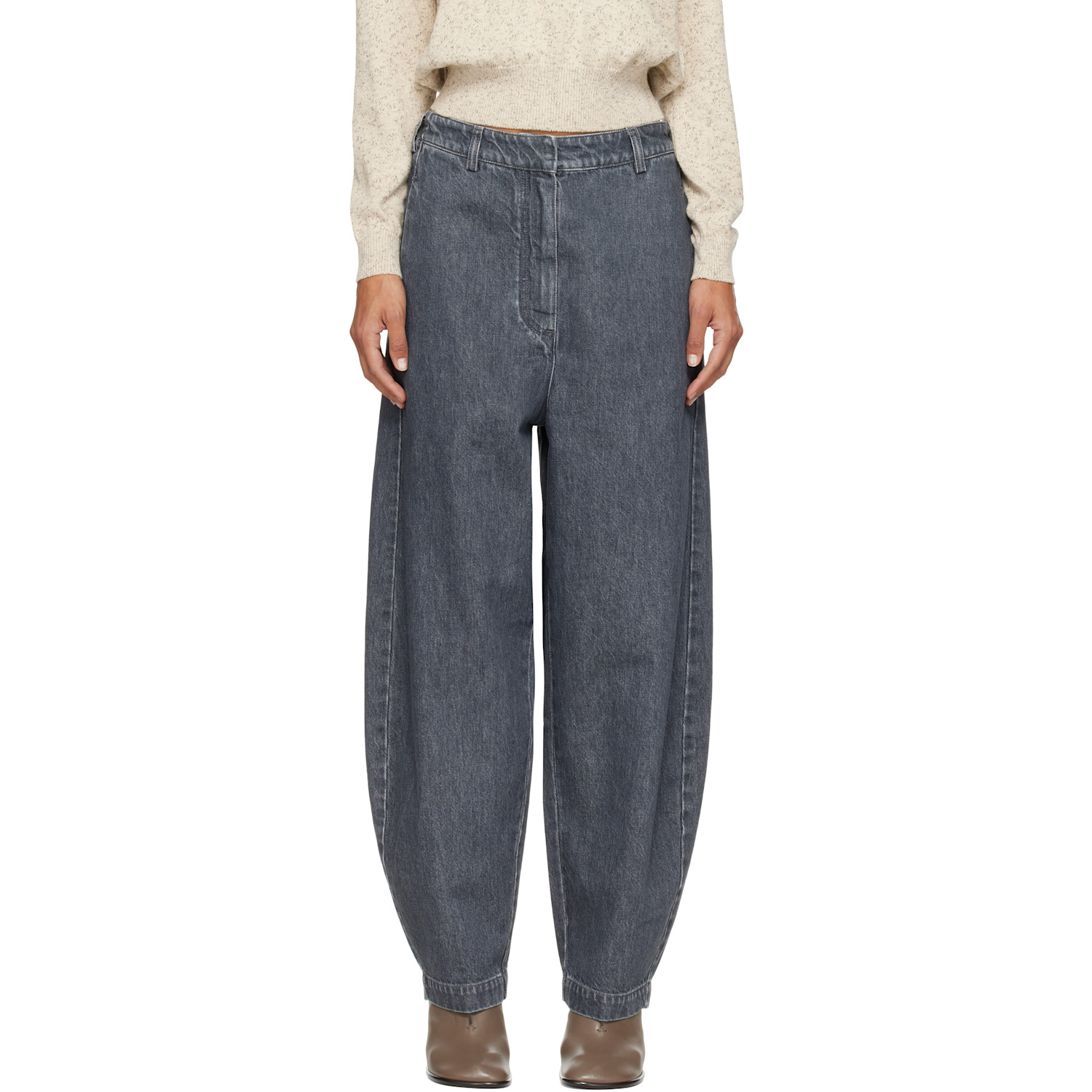 Cordera Gray Curved Jeans