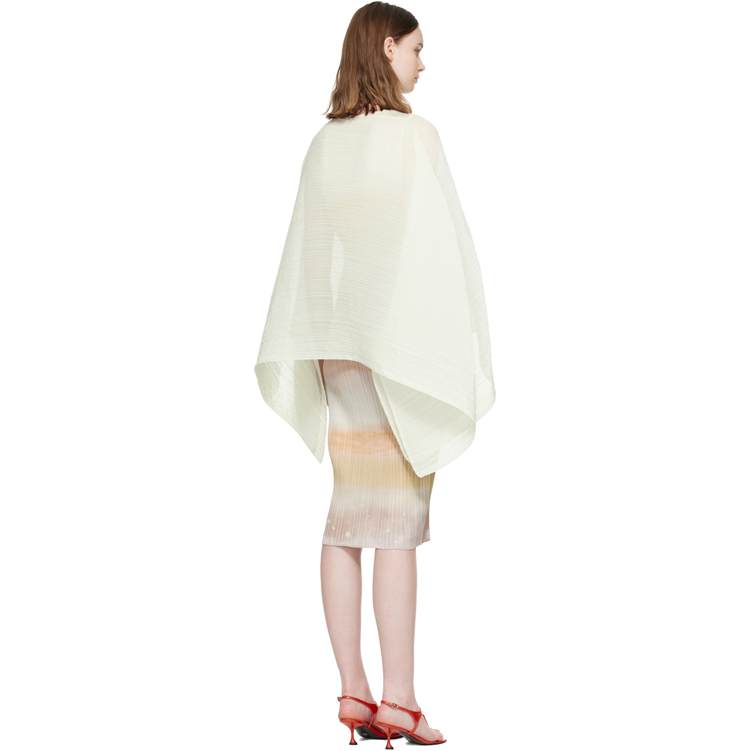  Pleats Please Issey Miyake Off-white Madame-t May Scarf 