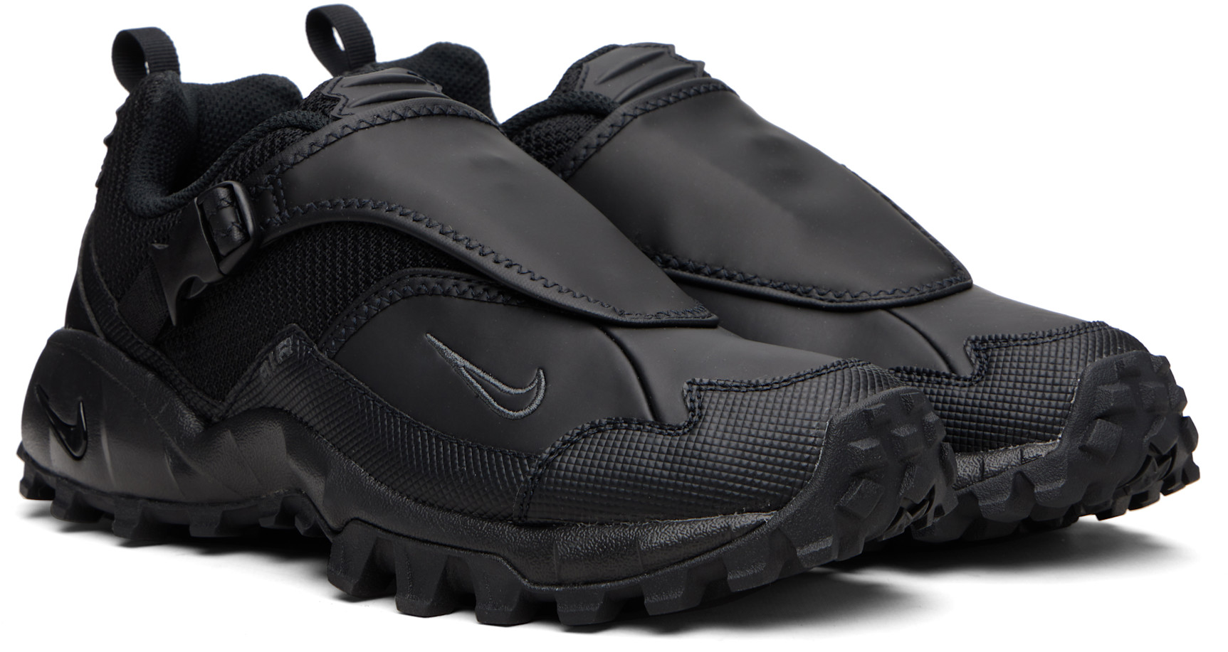 Nike: Black ACG Phassad Sneakers | SSENSE