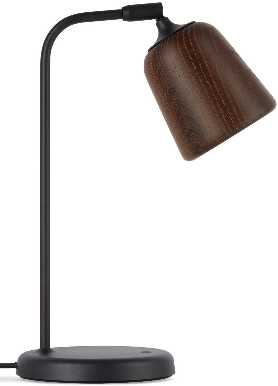New Works - Lampe de table Material brune en chêne