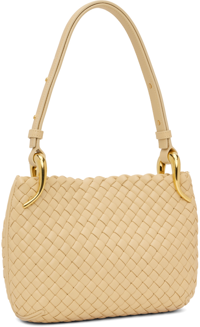 Bottega Veneta: ベージュ スモール Clicker バッグ | SSENSE 日本