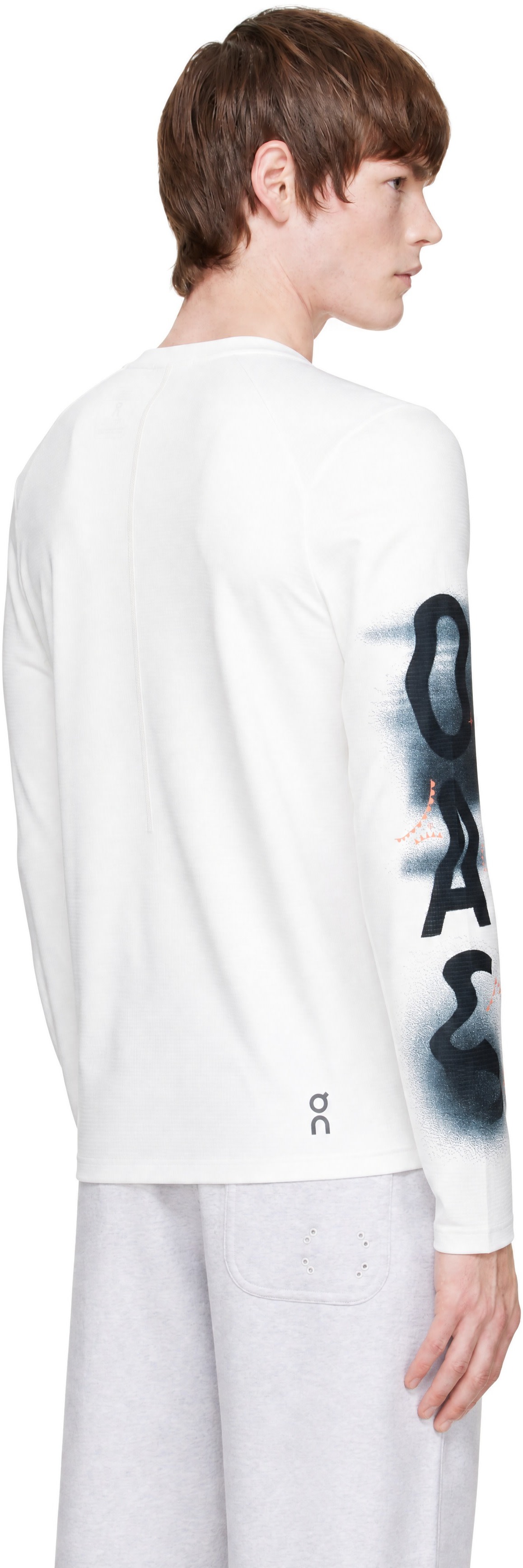 On - White Pace Long Running T-shirt