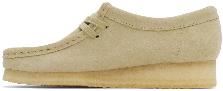 Clarks Originals: Beige Wallabee Derbys | SSENSE Canada