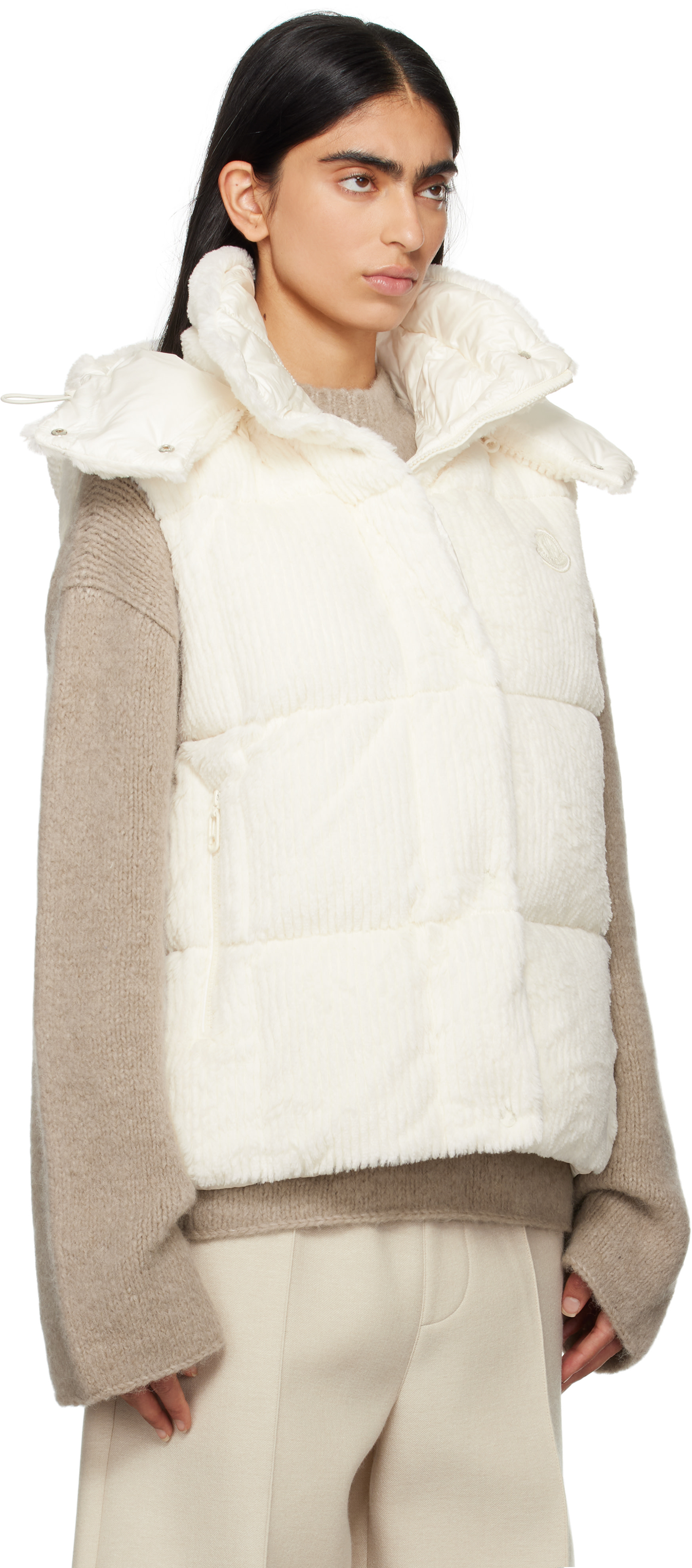MONCLER ARLETTE GILET ジレ　ベスト　フレア　ホワイト Moncler: Off-White Luzule Faux-Fur Down Vest | SSENSE Canada