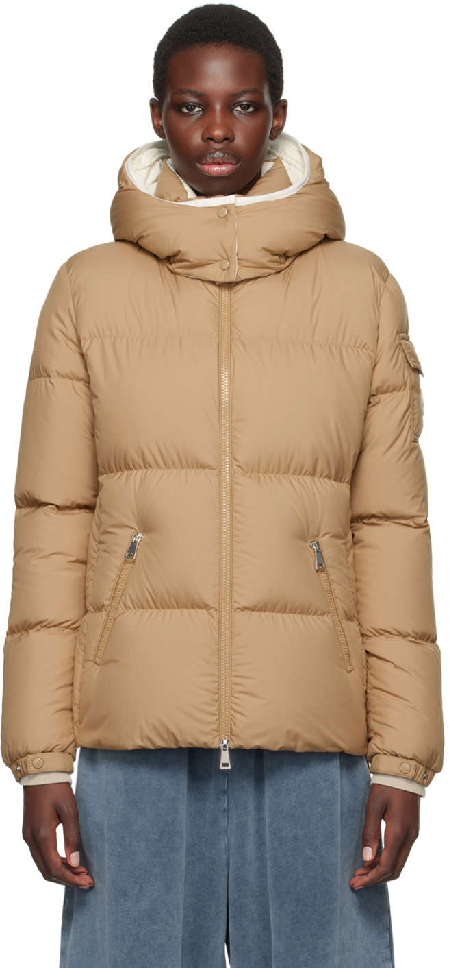 Moncler: タン Fourmines ショート ダウンジャケット | SSENSE 日本