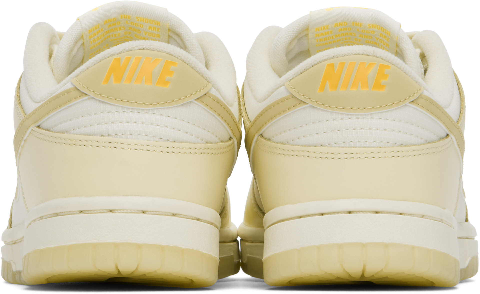 Nike - Baskets basses Dunk blanc cassé et jaune