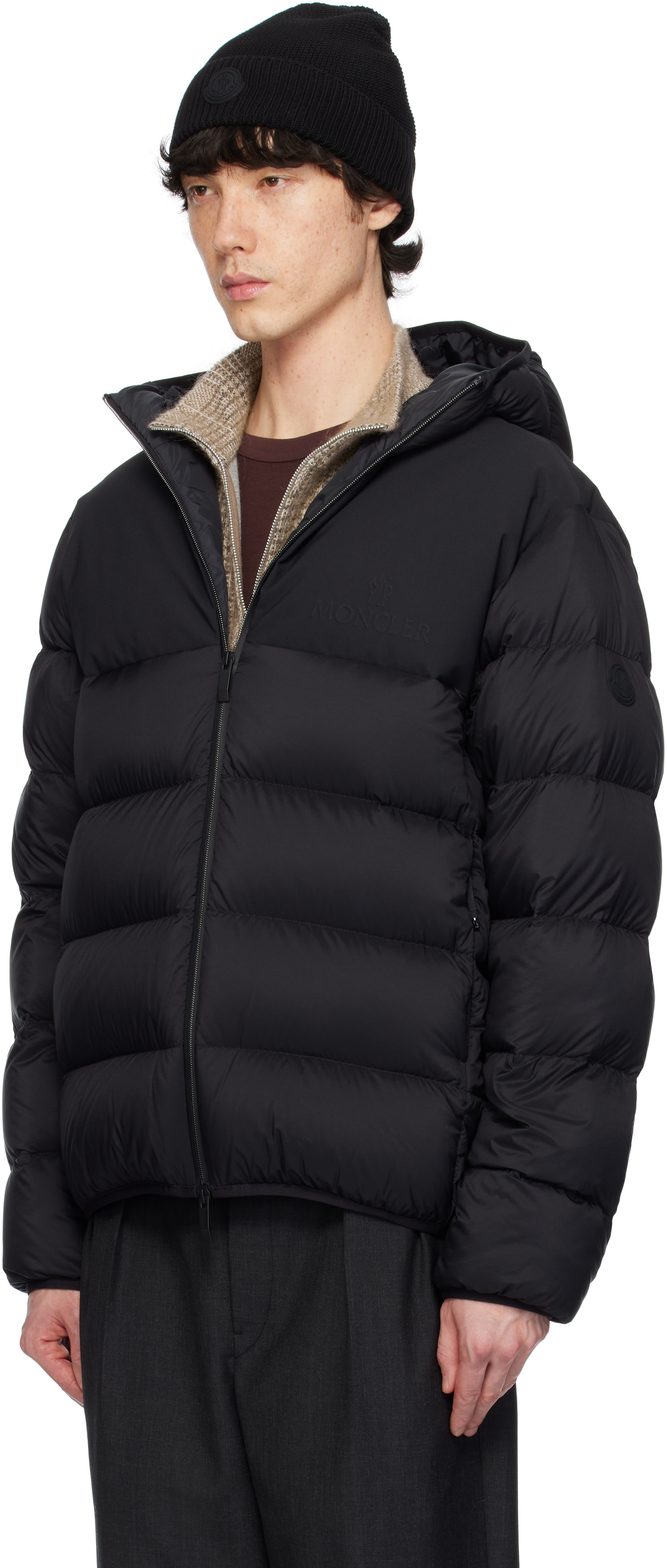 MONCLER フード付き ブラックダウンジャケット Moncler: ブラック Veumont フード付き ショート ダウンジャケット