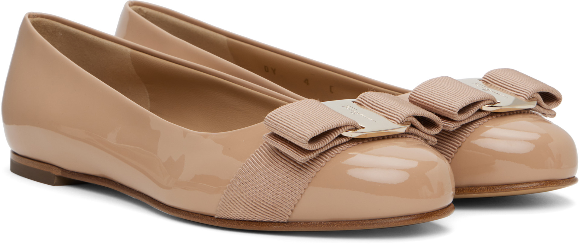 Ferragamo: タン Varina バレエシューズ | SSENSE 日本