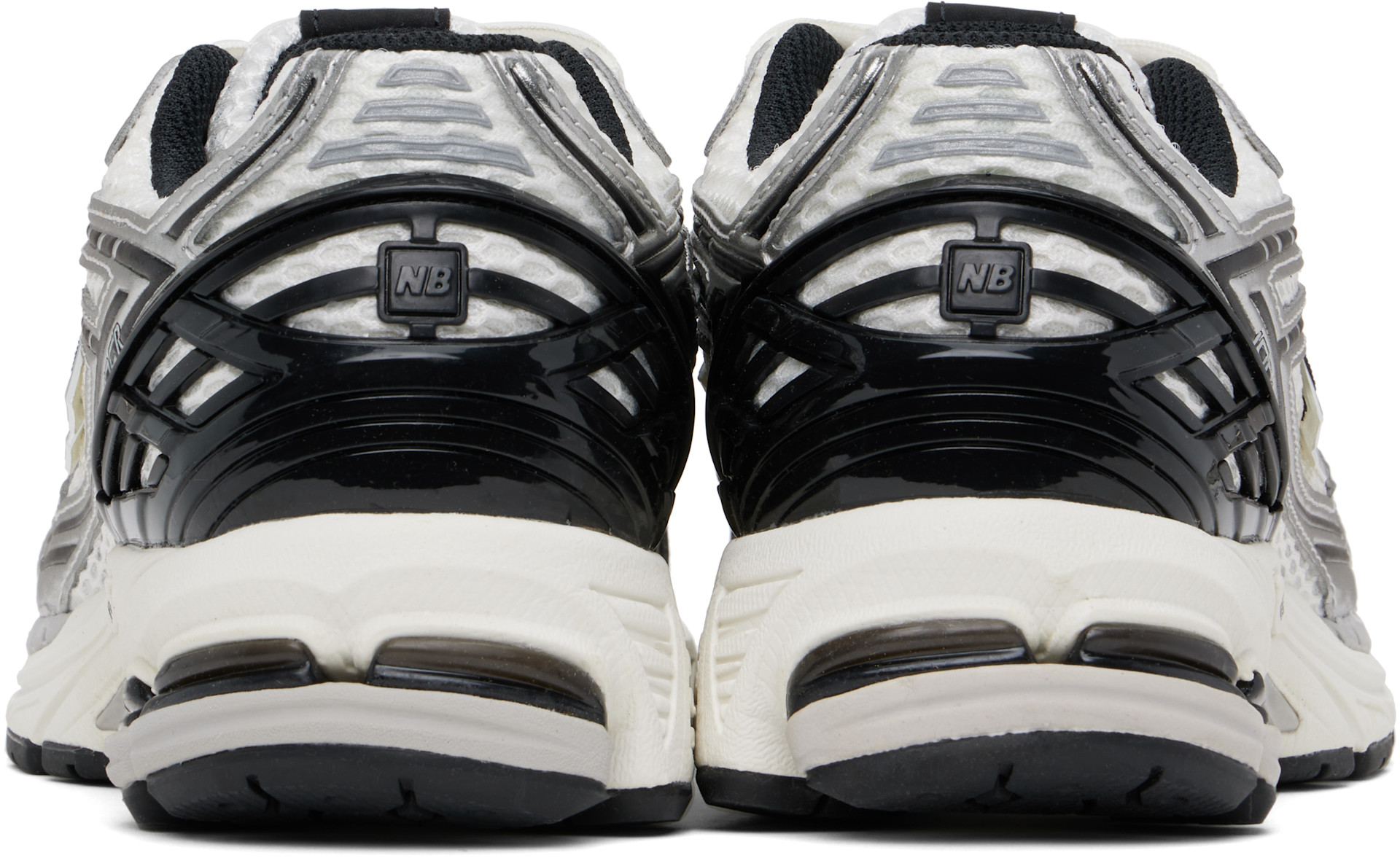 New Balance: ホワイト＆シルバー 1906R スニーカー | SSENSE 日本