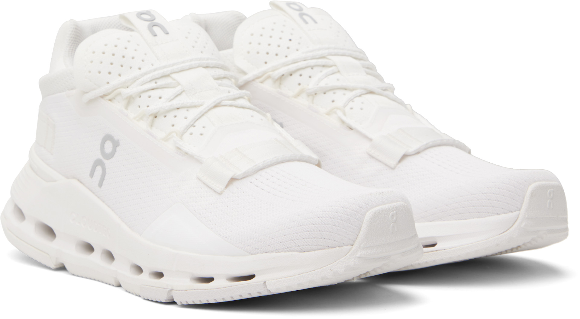 On - Baskets Cloudnova 2 blanches