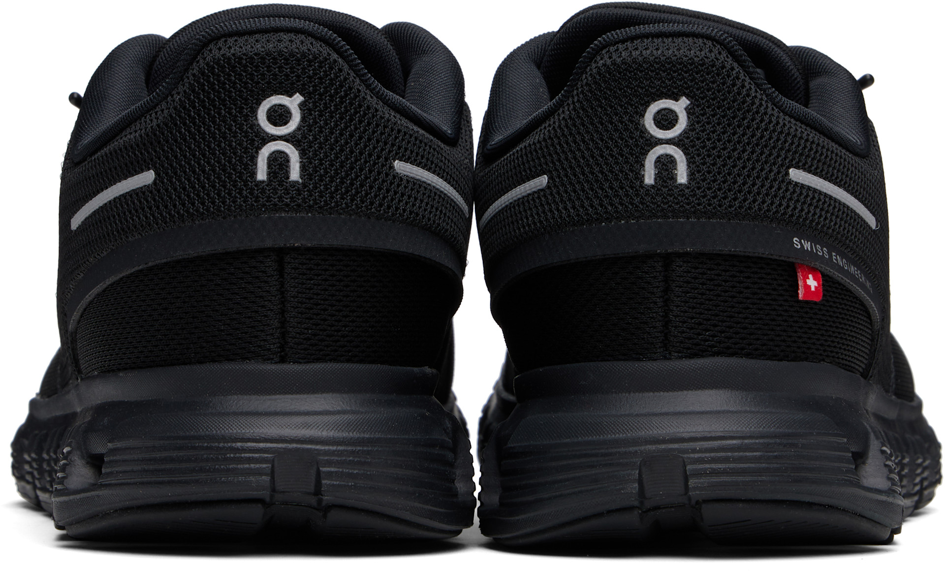 On - Baskets Cloud 6 noires