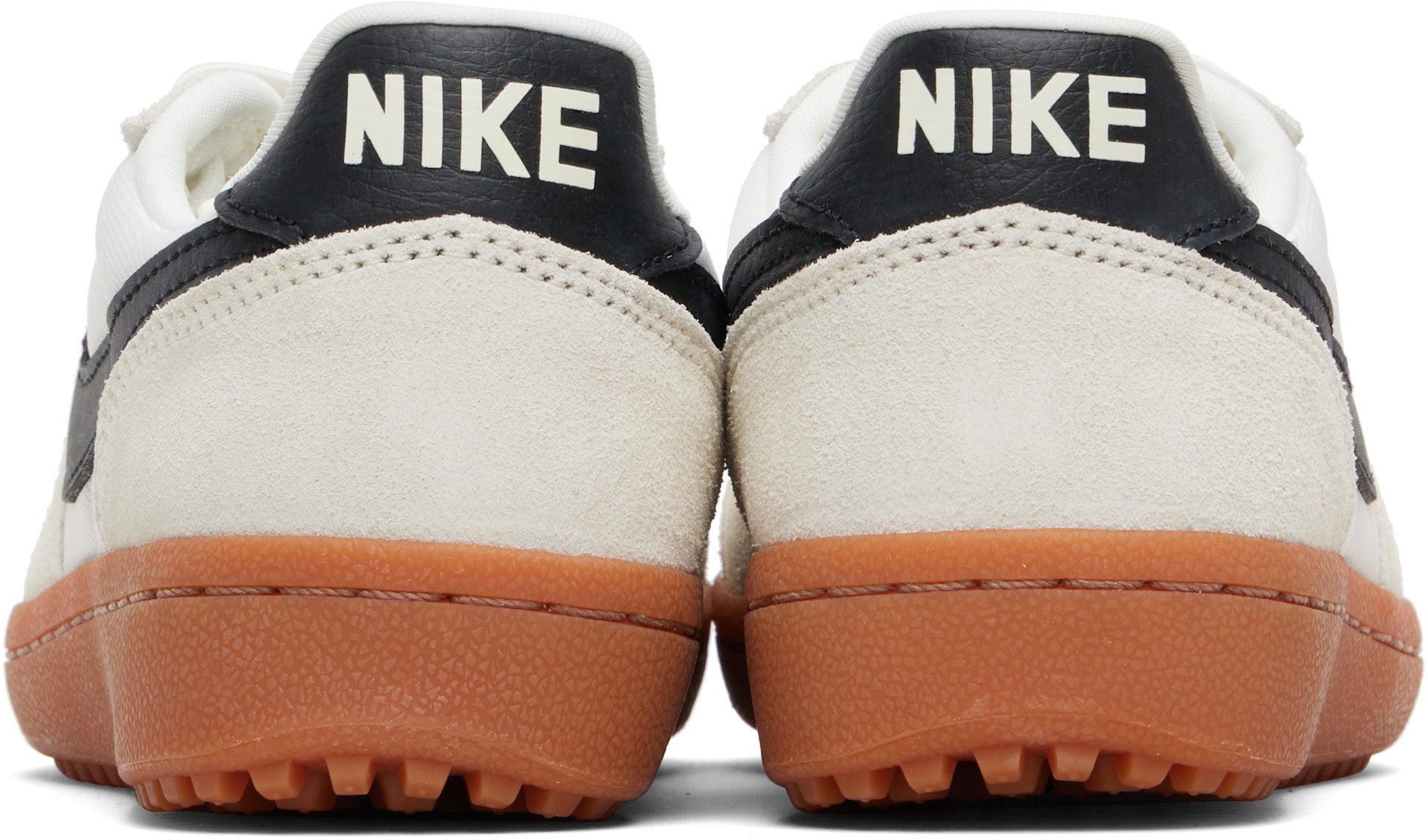 Nike - Baskets Field General blanc cassé