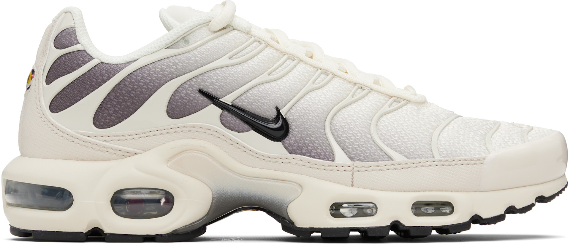Nike: オフホワイト Air Max Plus スニーカー | SSENSE 日本