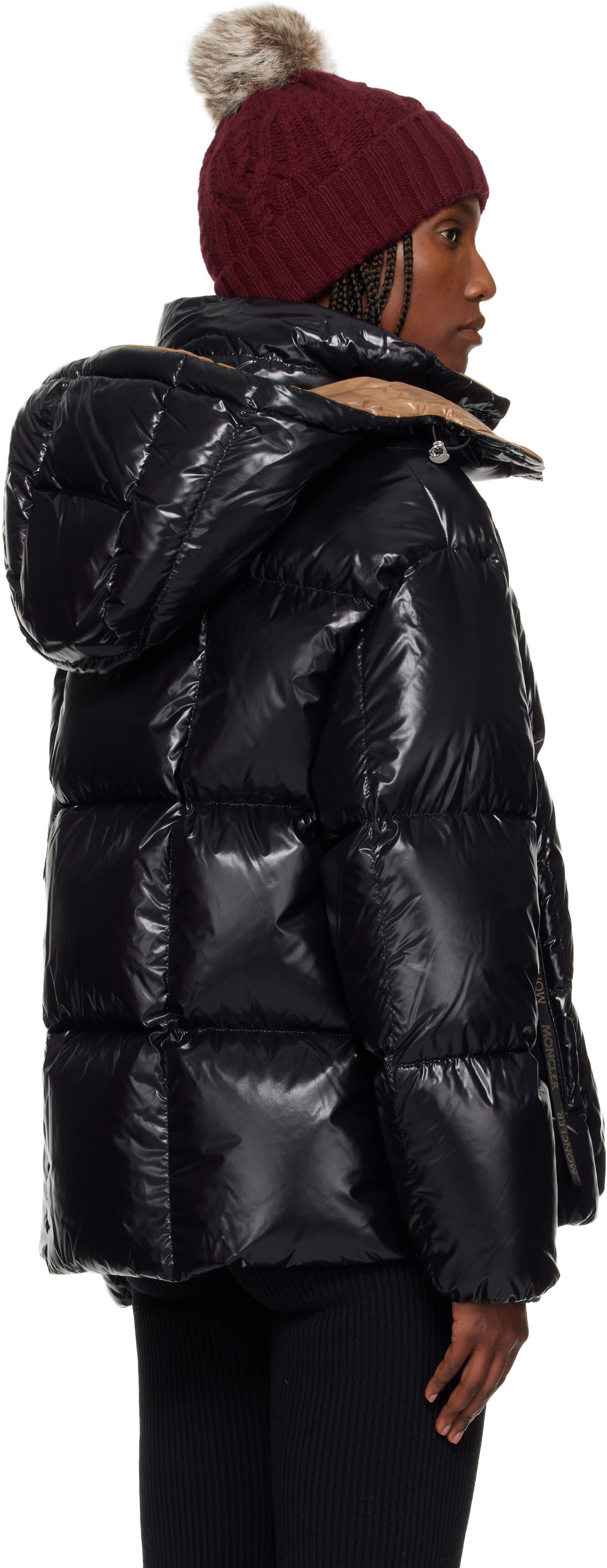 Moncler: ブラック Parana フード ショート ダウンジャケット | SSENSE
