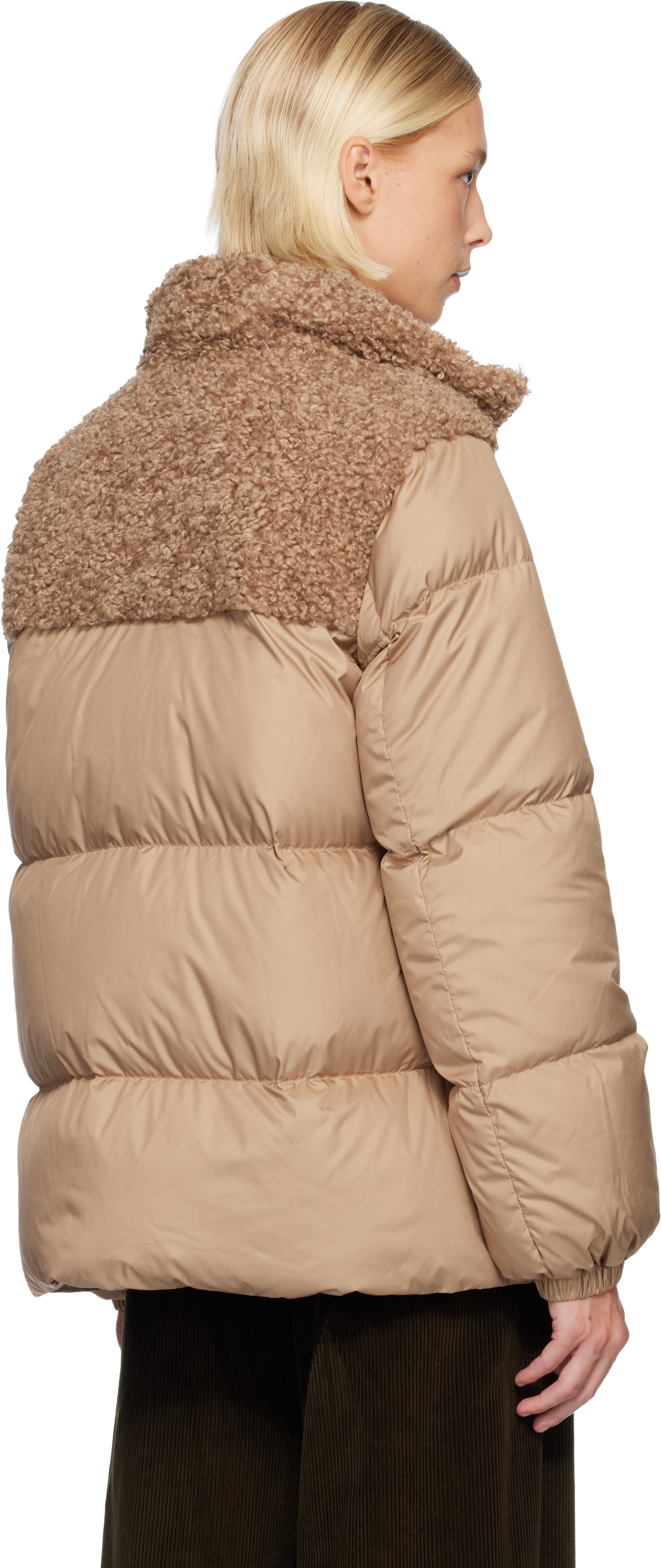 Moncler: ベージュ Esnaie Teddy-Trimmed ショート ダウンジャケット