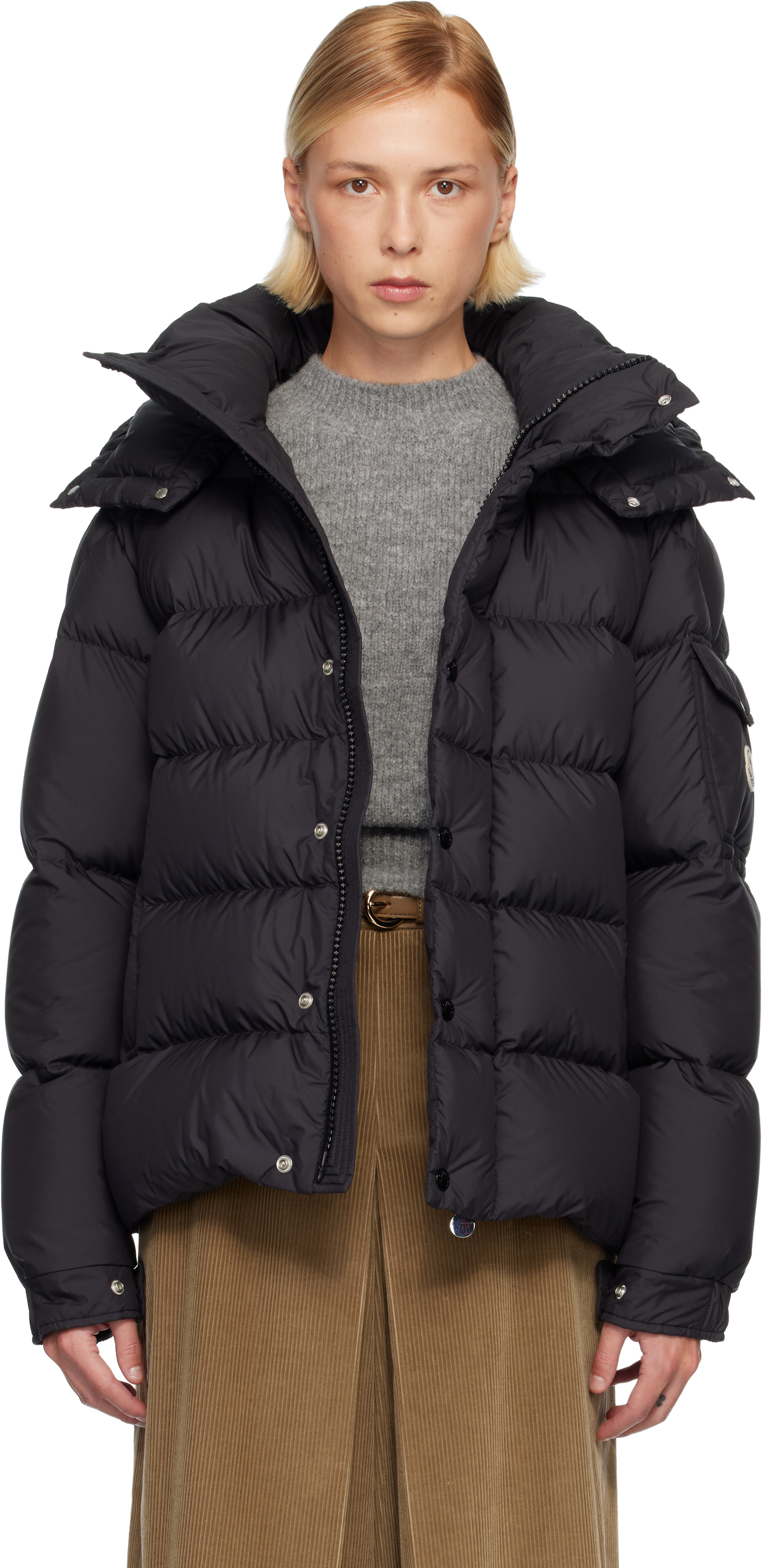 Moncler: ブラック Maya 70 フード付き ショート ダウンジャケット