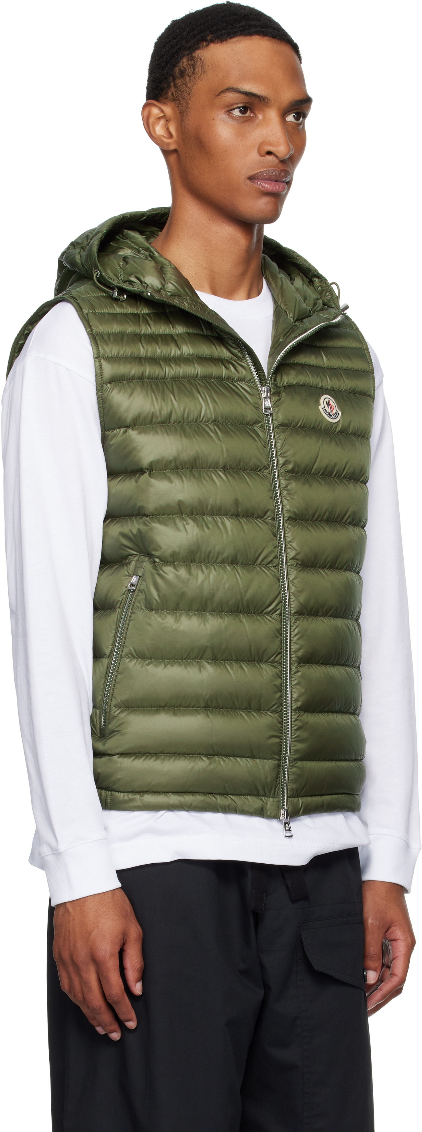MONCLER オリーブグリーンダウンベスト MONCLER（ダウンベスト ・ グリーン・カーキ/緑色系）のフリマアイテム一覧