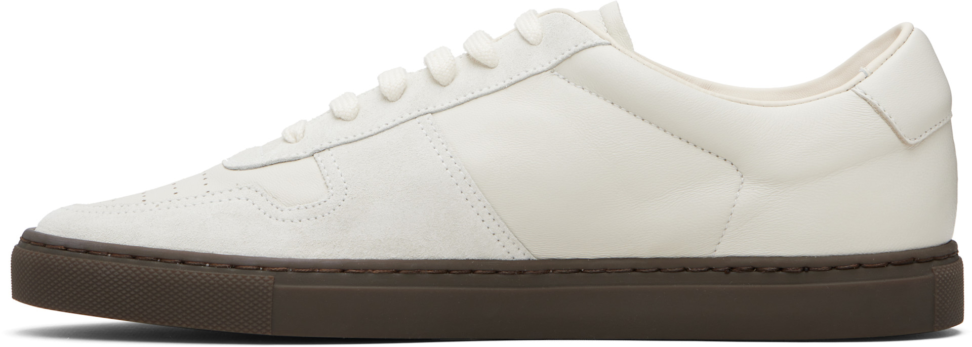 Common Projects - Baskets étroites BBall blanc cassé à semelle brune