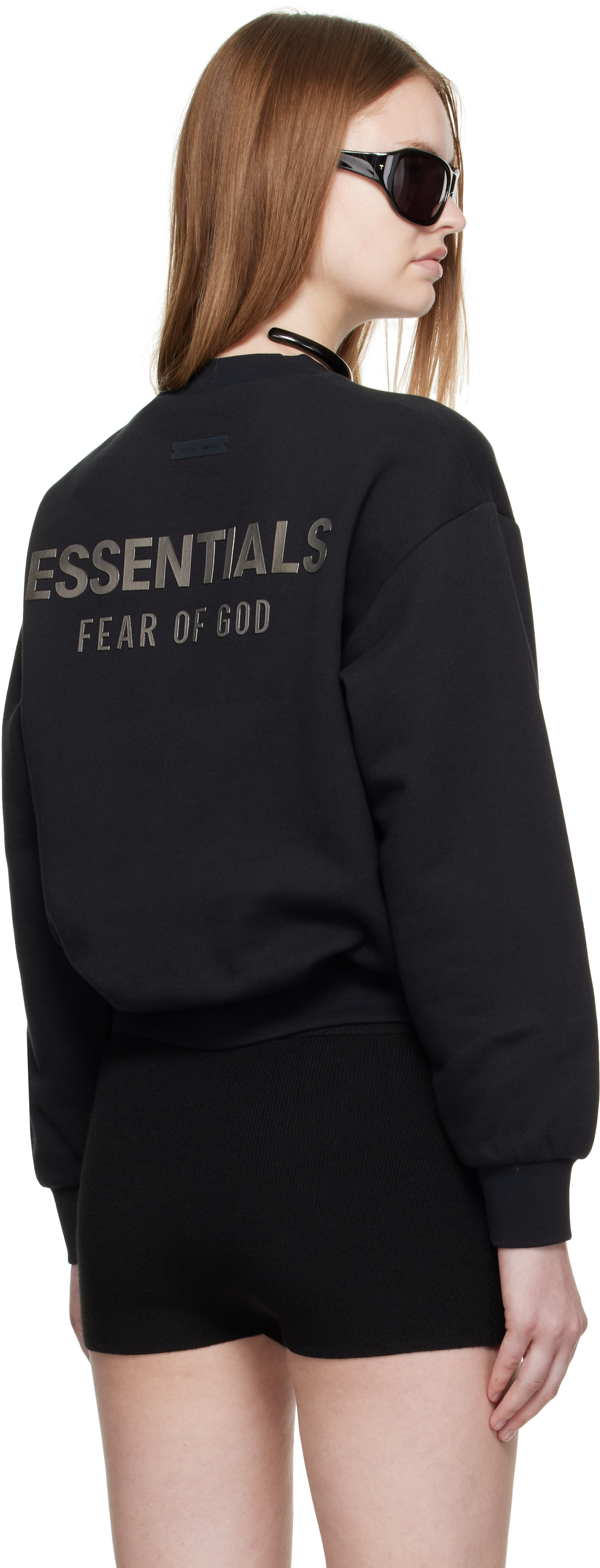 Fear of God ESSENTIALS - Pull molletonné noir à coupe classique et à col ras du cou