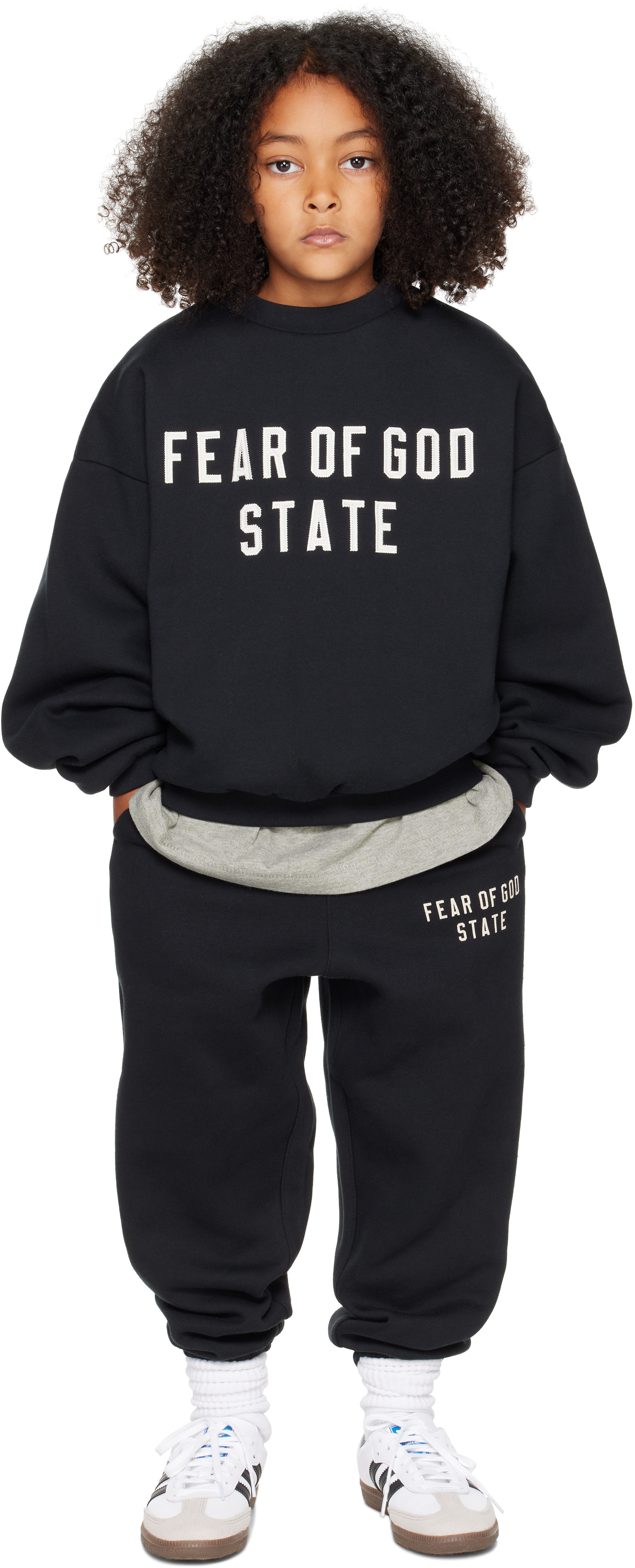 Fear of God ESSENTIALS - Enfant | Pull molletonné 90s noir à col ras du cou