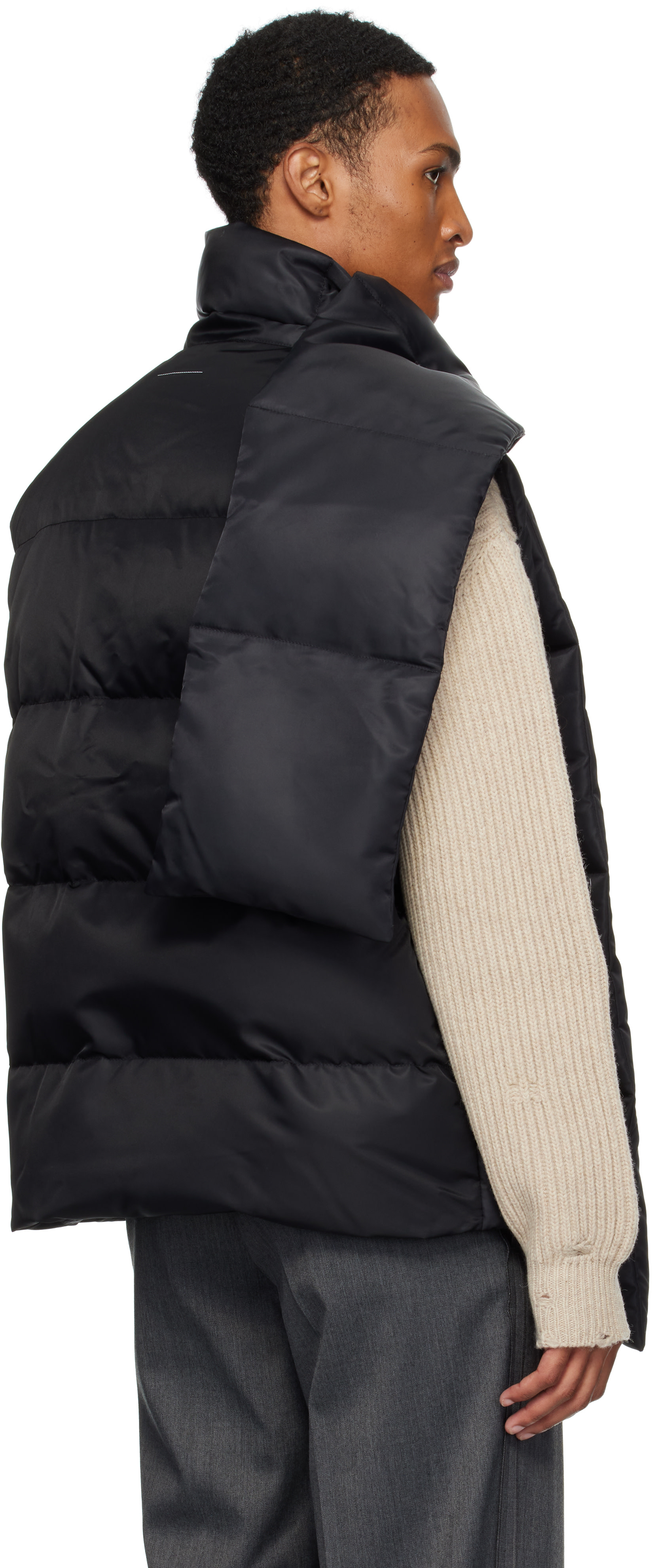 MM6 Maison Margiela: ブラック Scarf ダウンベスト | SSENSE 日本