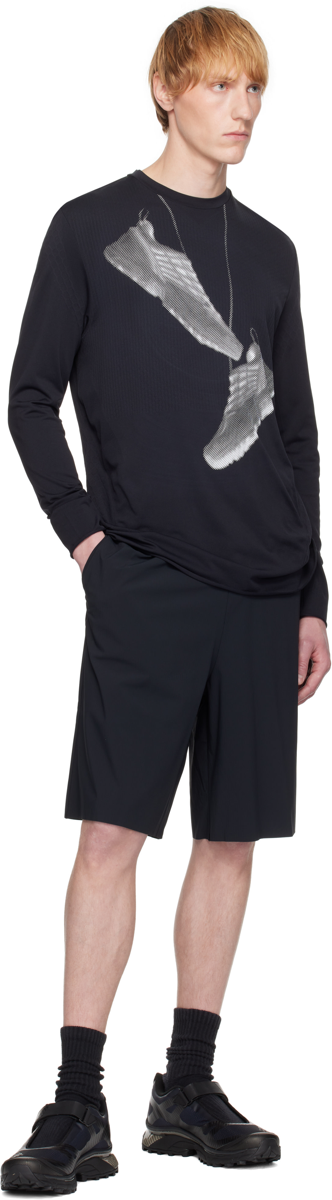MM6 Maison Margiela: Black Salomon Edition Sneaker Print T-shirt
