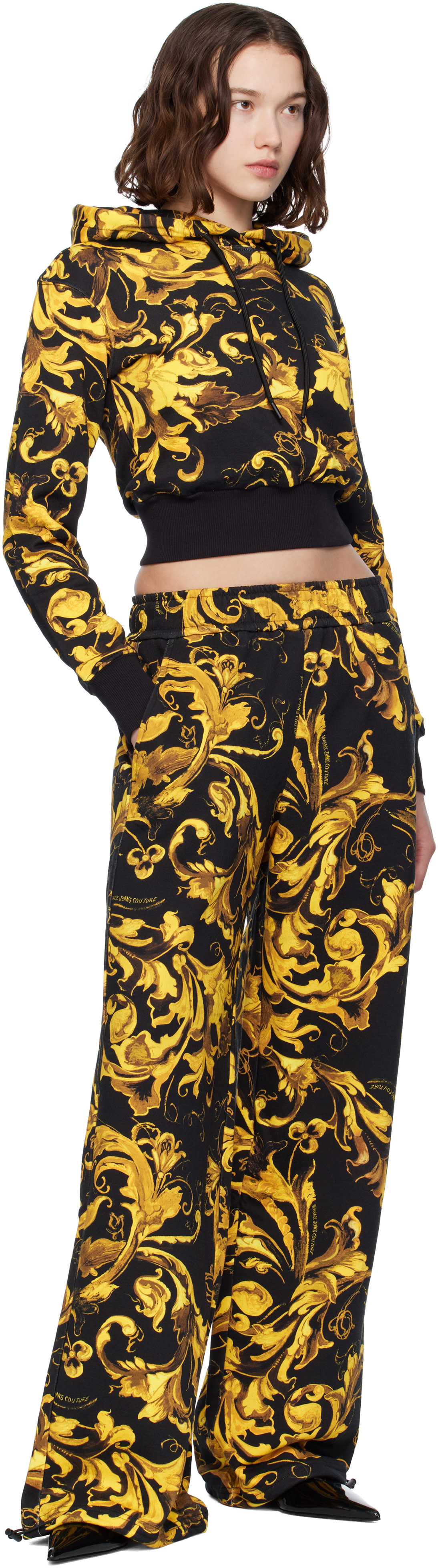 VERSACE JEANS COUTURE 総柄 Versace Jeans Couture: Black & Gold Barocco Hoodie | SSENSE