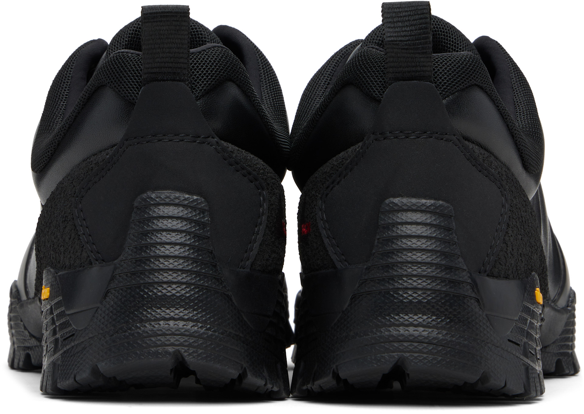 ROA: Black Neal Sneakers | SSENSE Switzerland