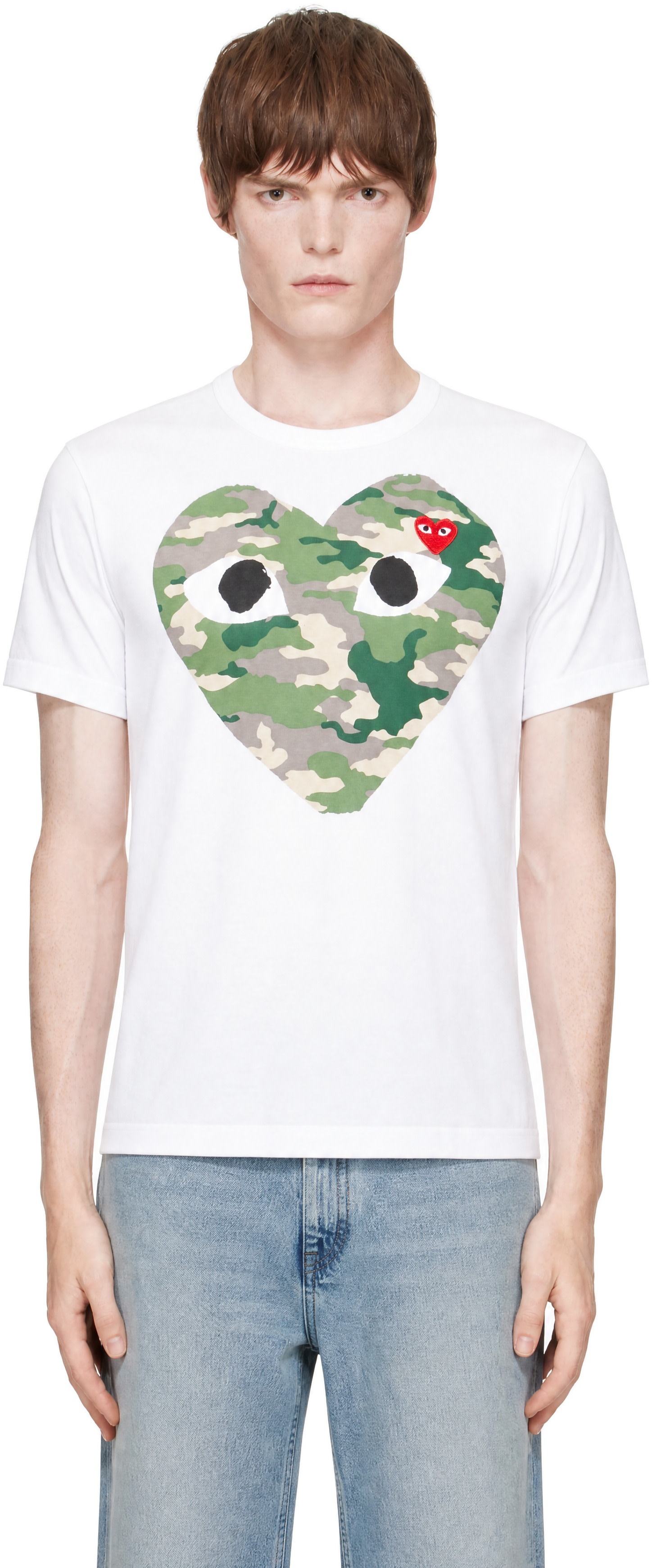 COMME des GARÇONS PLAY: White Red Emblem Camo Heart T-shirt | SSENSE