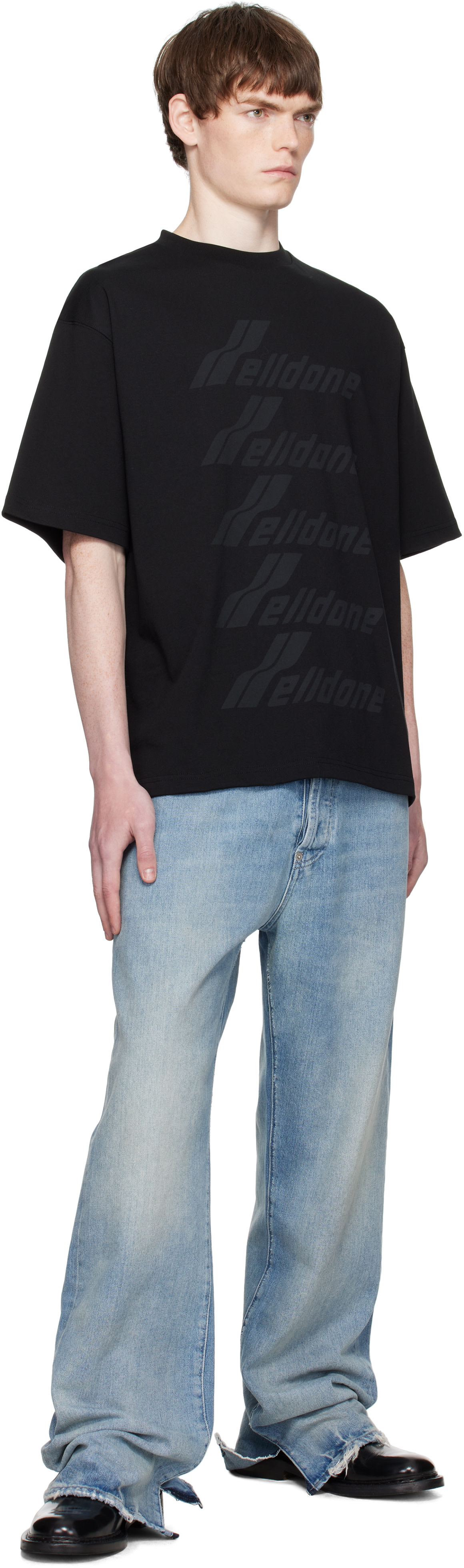 We11done: ブラック 'WELLDONE' Front Logo Tシャツ | SSENSE 日本