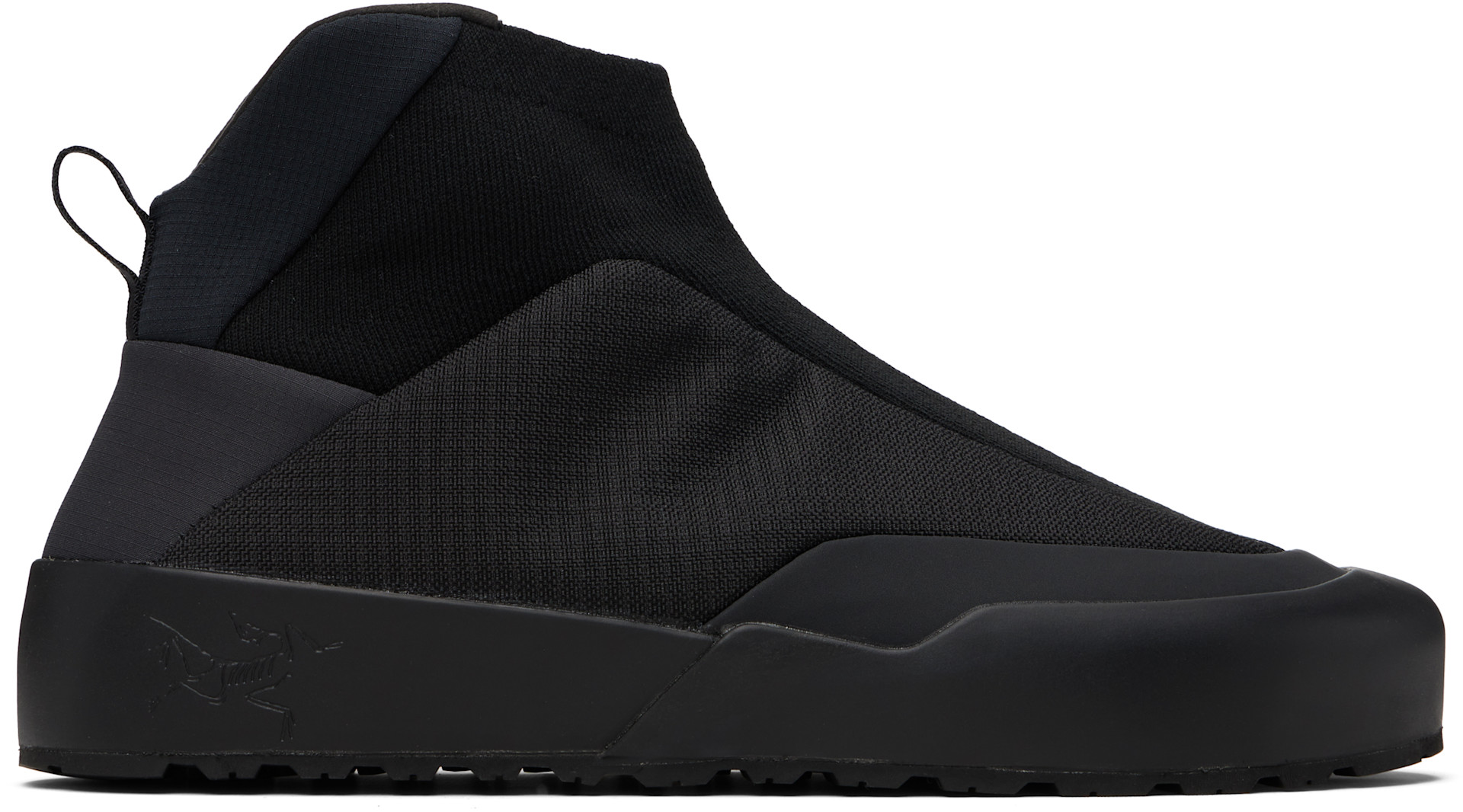 Arc'teryx: Black Kragg Insulated Sneakers | SSENSE
