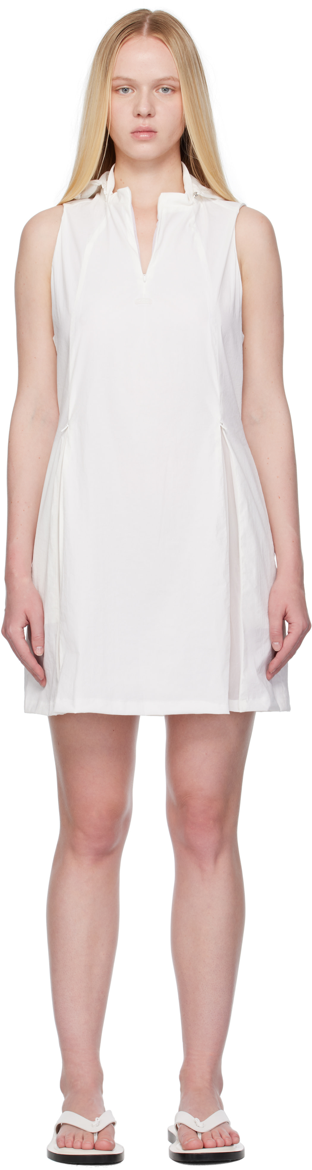 AMOMENTO - Robe courte blanche en nylon à capuche