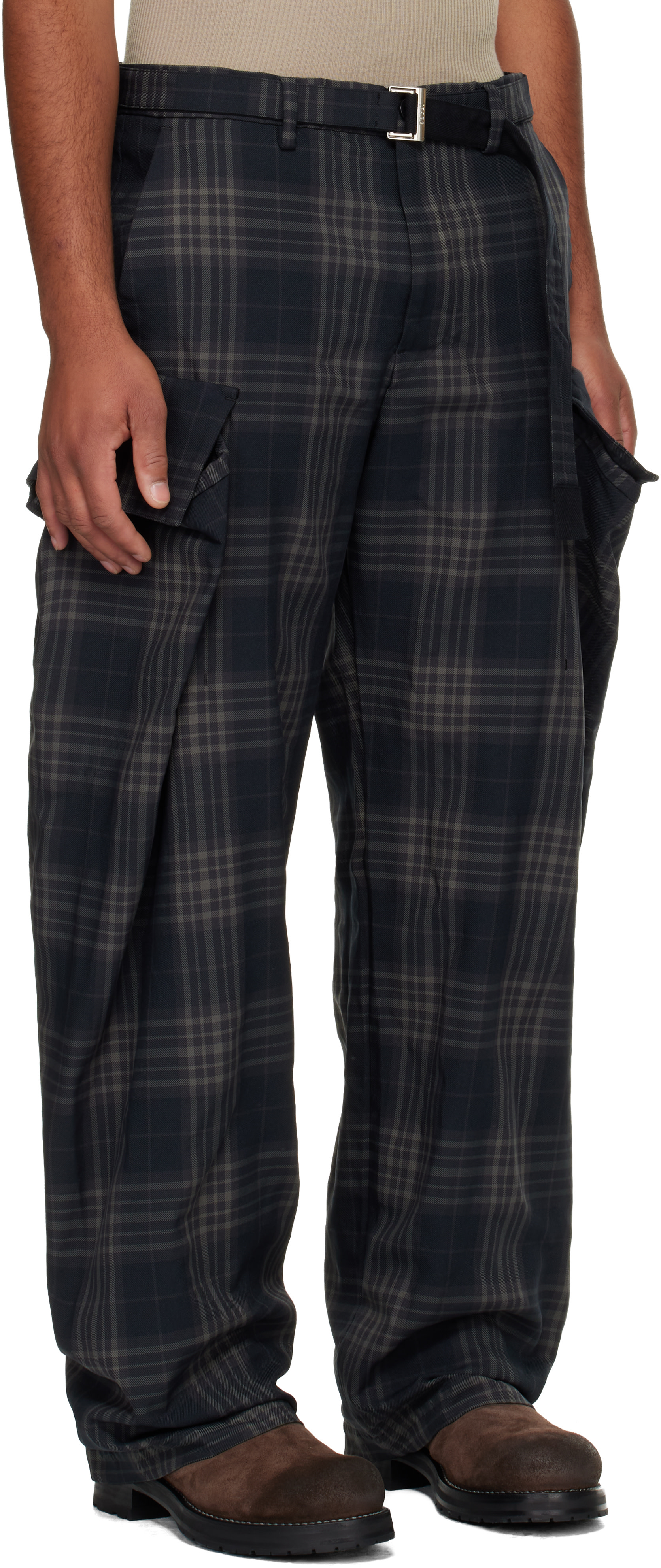 sacai: ブラック Plaid カーゴパンツ | SSENSE 日本
