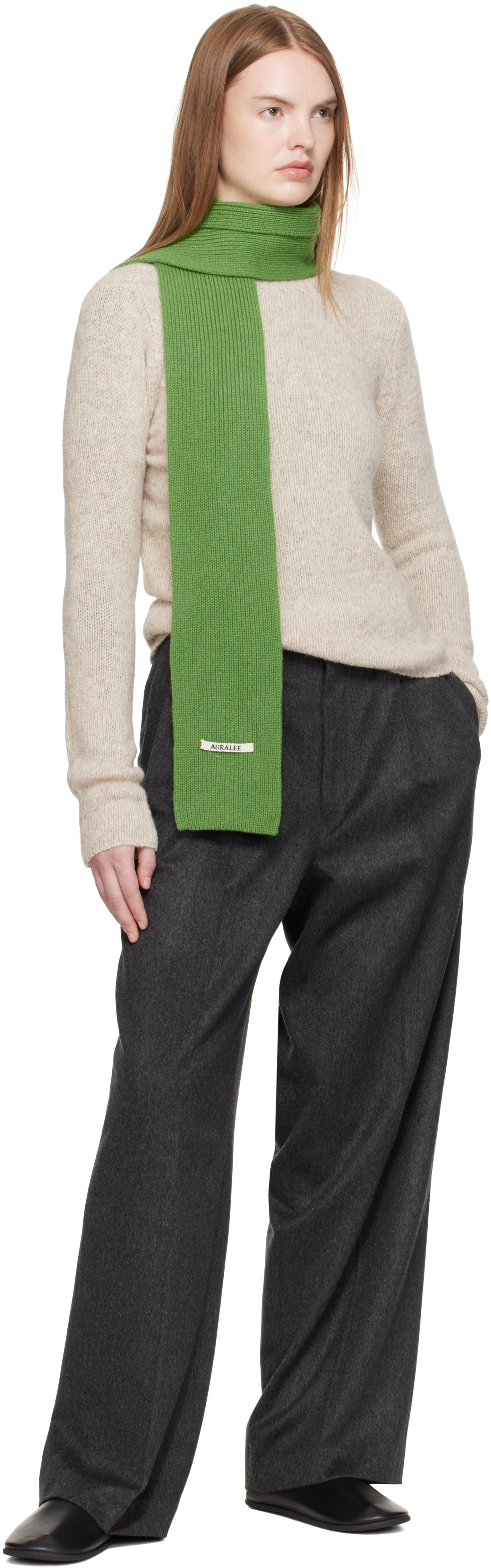 AURALEE - Pull beige en tricot de cachemire