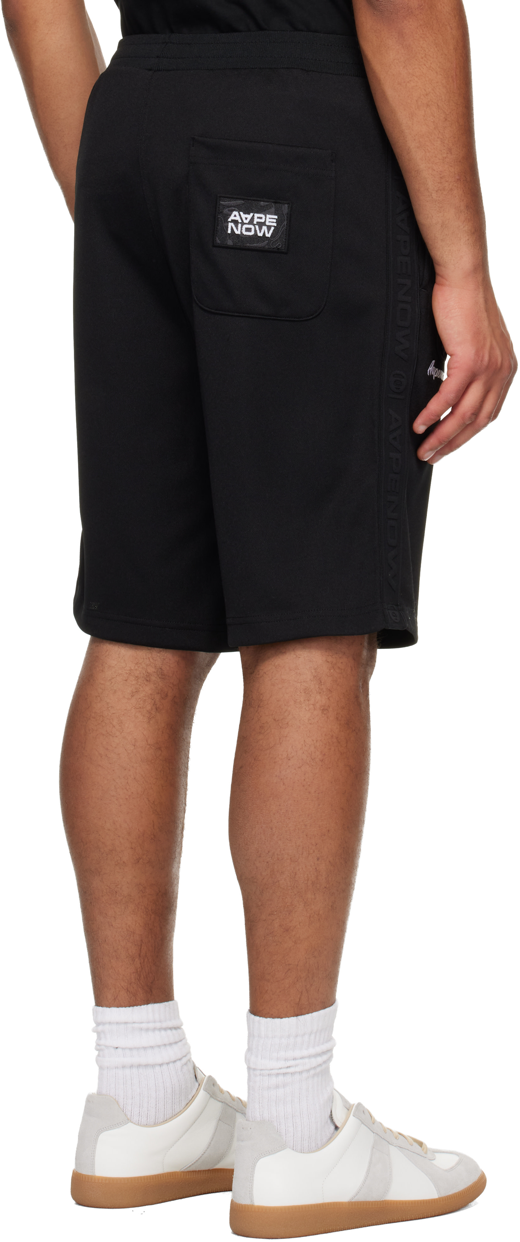 パンツ A BATHING APE sweat shorts AAPE by A Bathing Ape: Black 'AAPENOW' Sweat Shorts | SSENSE Canada