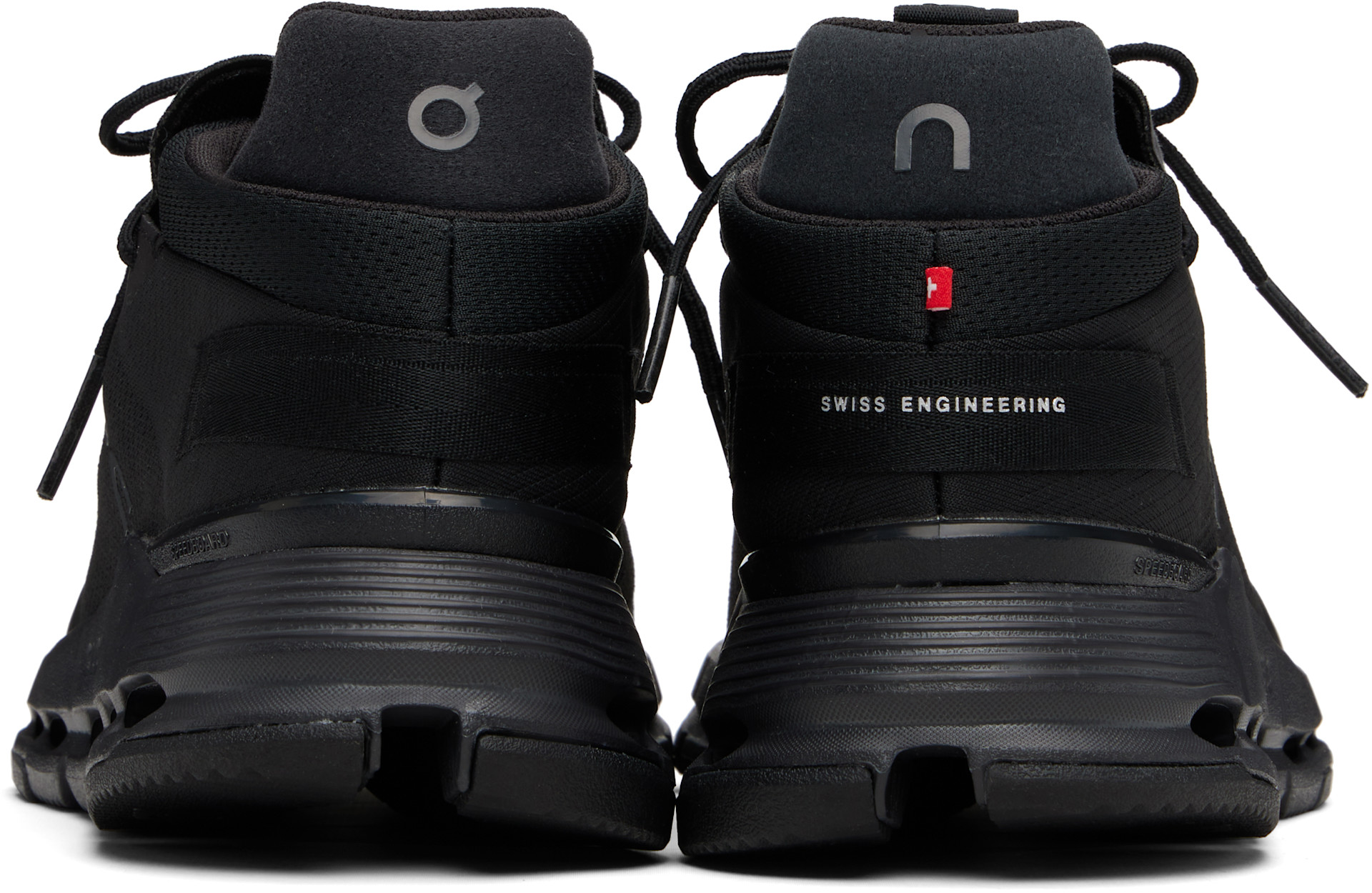 On - Baskets Cloudnova 2 noires