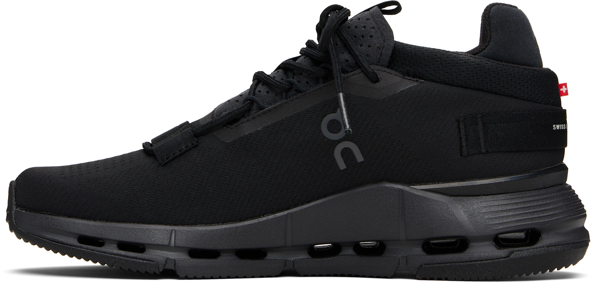 On - Baskets Cloudnova 2 noires