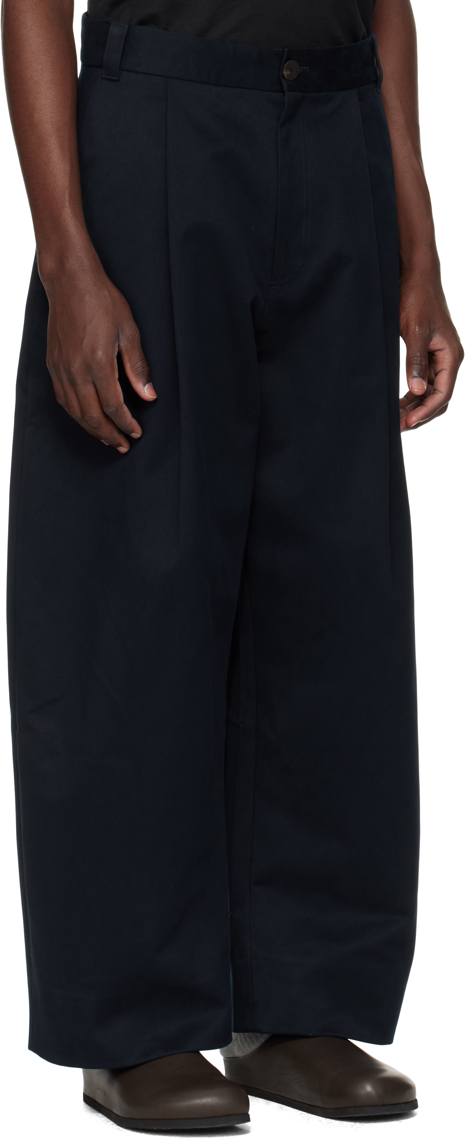 Studio Nicholson: Navy Sorte Trousers | SSENSE