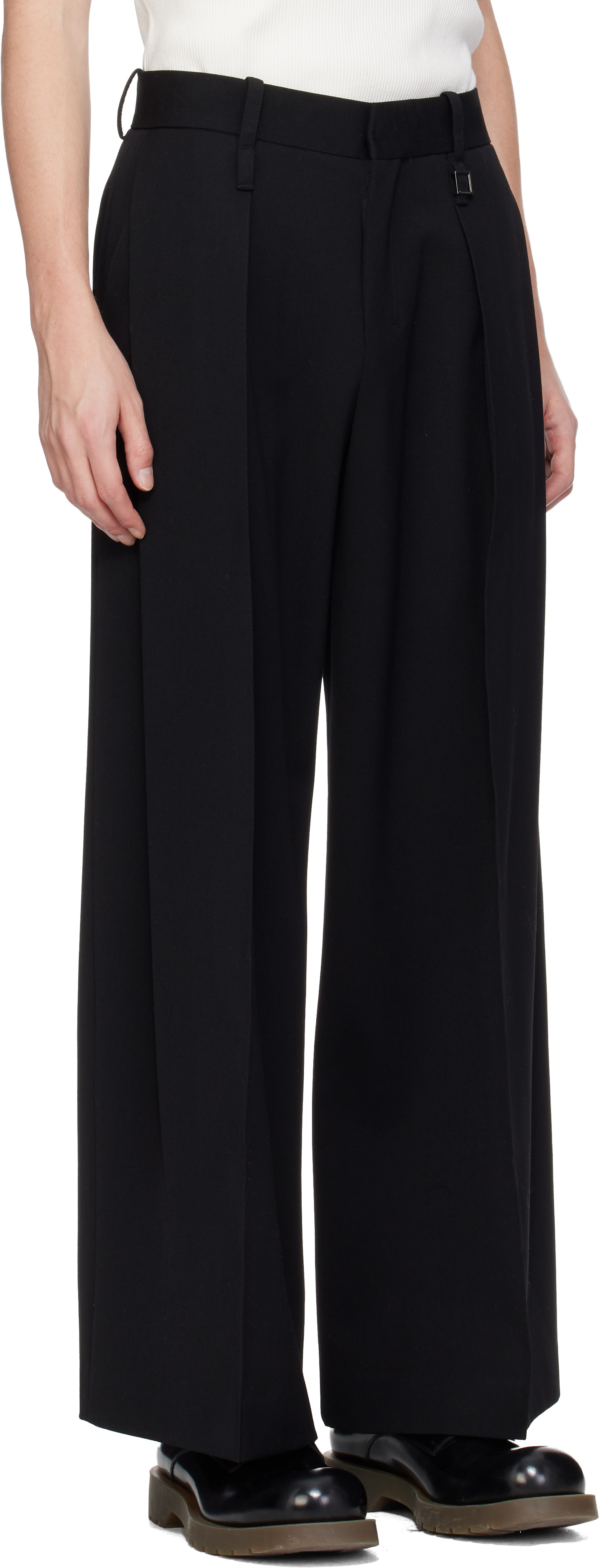 WOOYOUNGMI: Black Two Tuck Wide Trousers | SSENSE WOOYOUNGMI: Black Two Tuck Wide Trousers | SSENSE