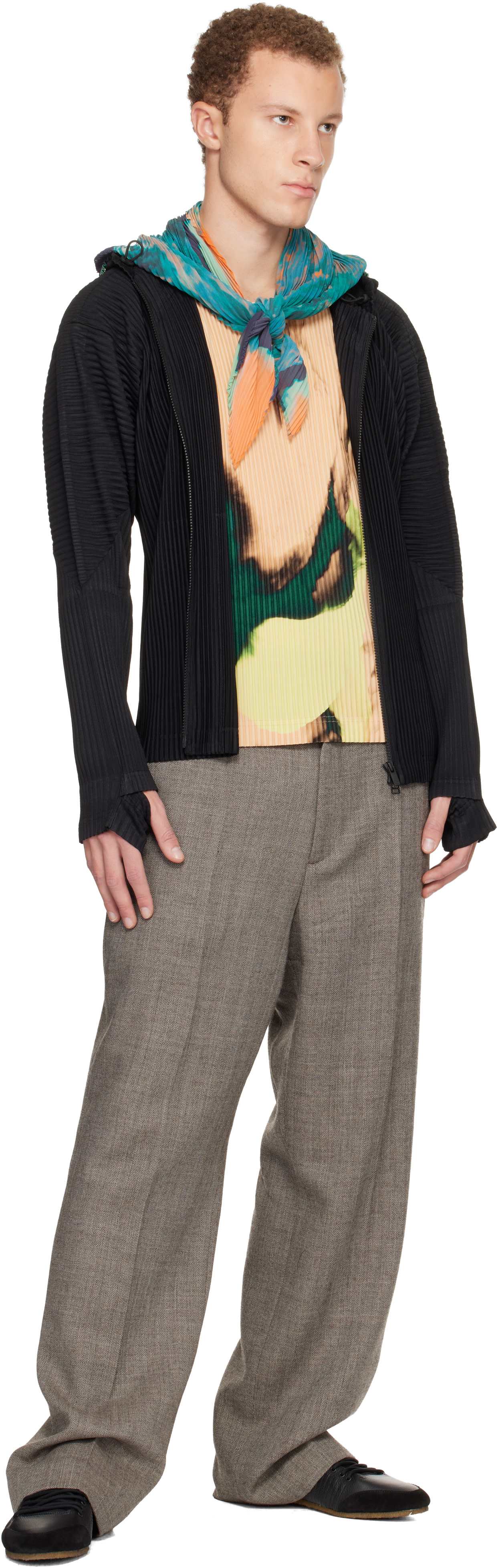 HOMME PLISSÉ ISSEY MIYAKE: Green Agate Scarf | SSENSE Canada